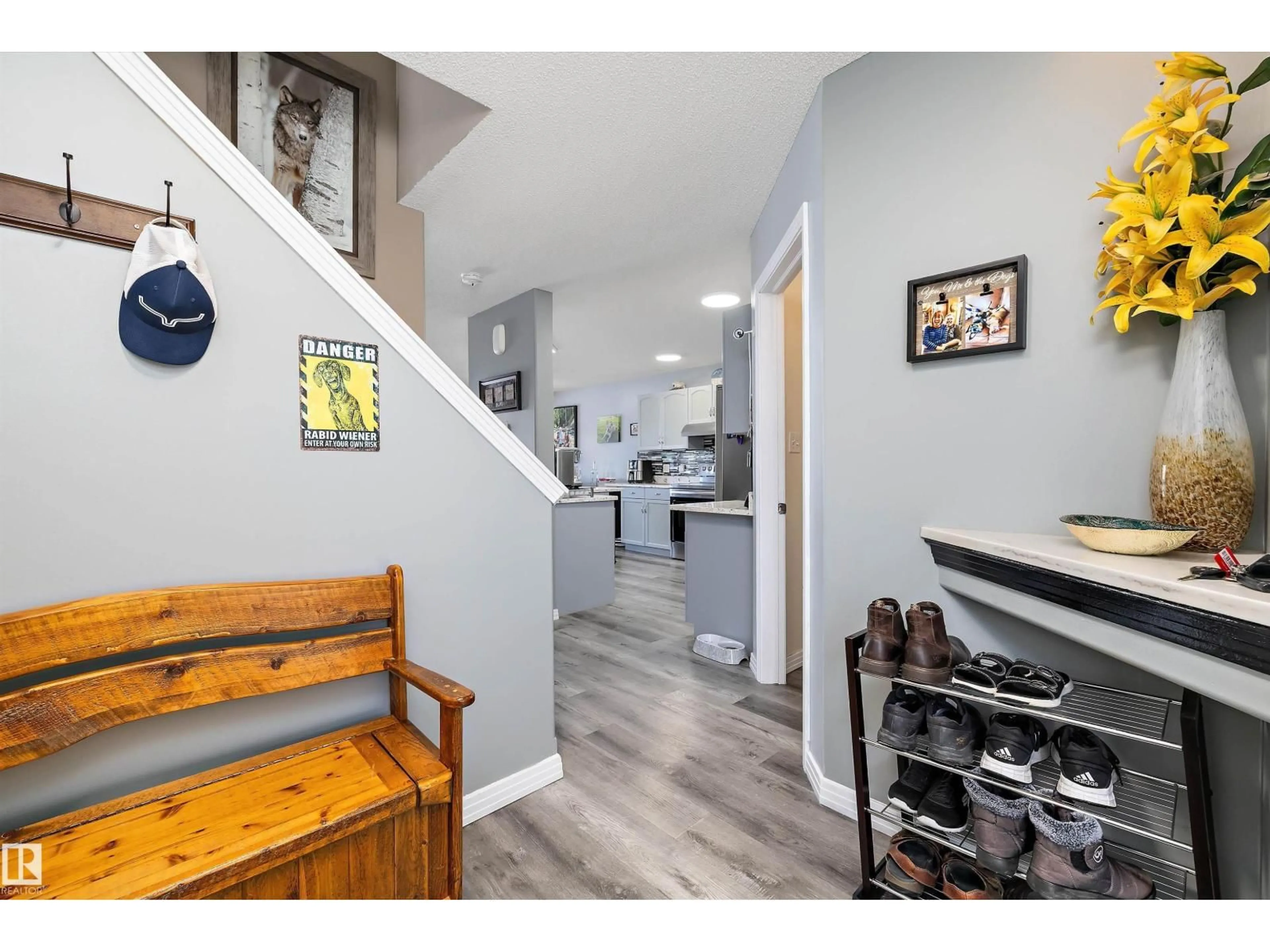 Indoor entryway for NW - 18206 108 ST, Edmonton Alberta T5X6E1