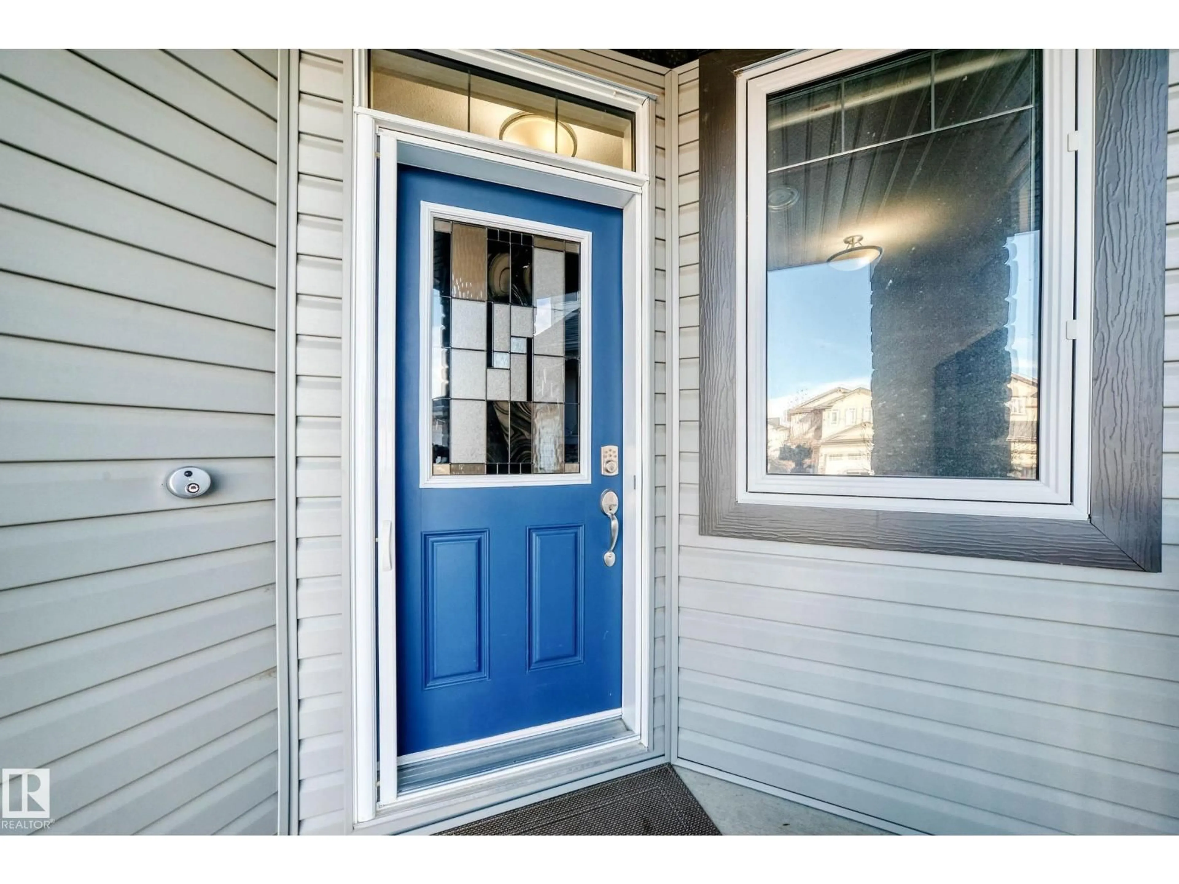 Indoor entryway for NW - 7719 GETTY WD, Edmonton Alberta T5T4L3