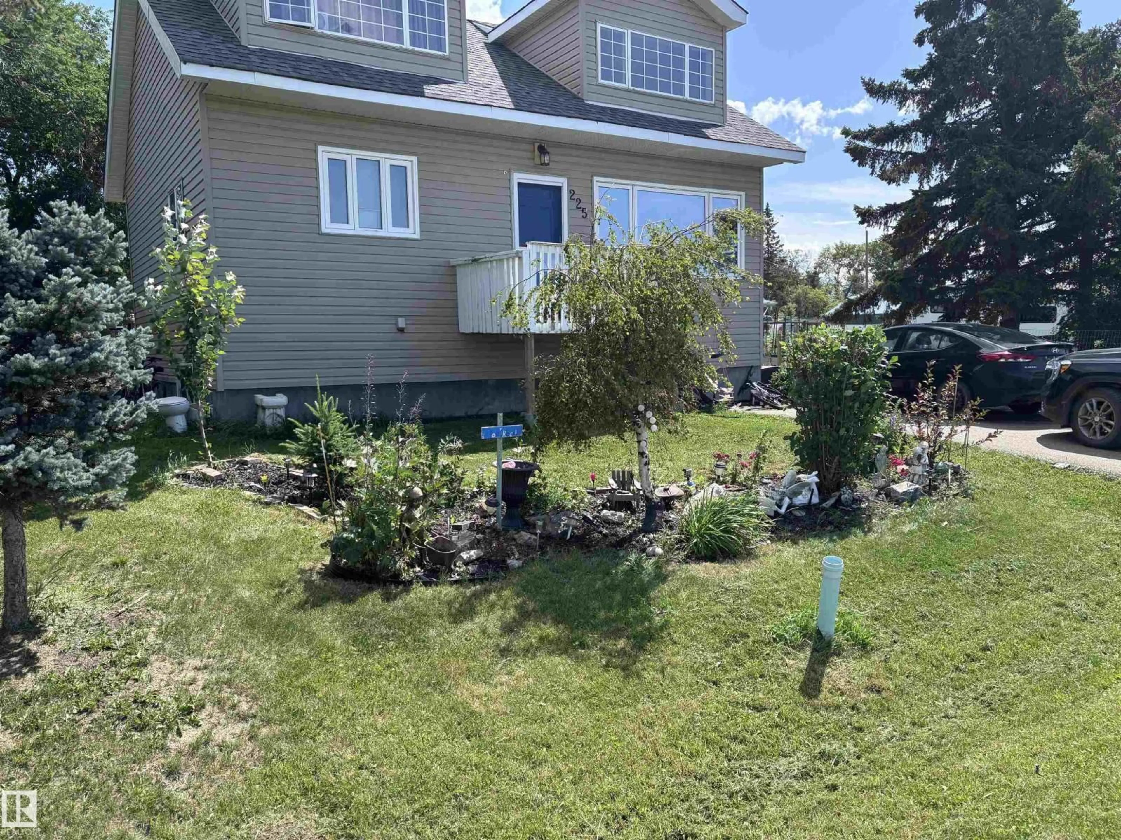 A pic from outside/outdoor area/front of a property/back of a property/a pic from drone, unknown for 26500 - 225 HWY 44, Rural Sturgeon County Alberta T8R0J3