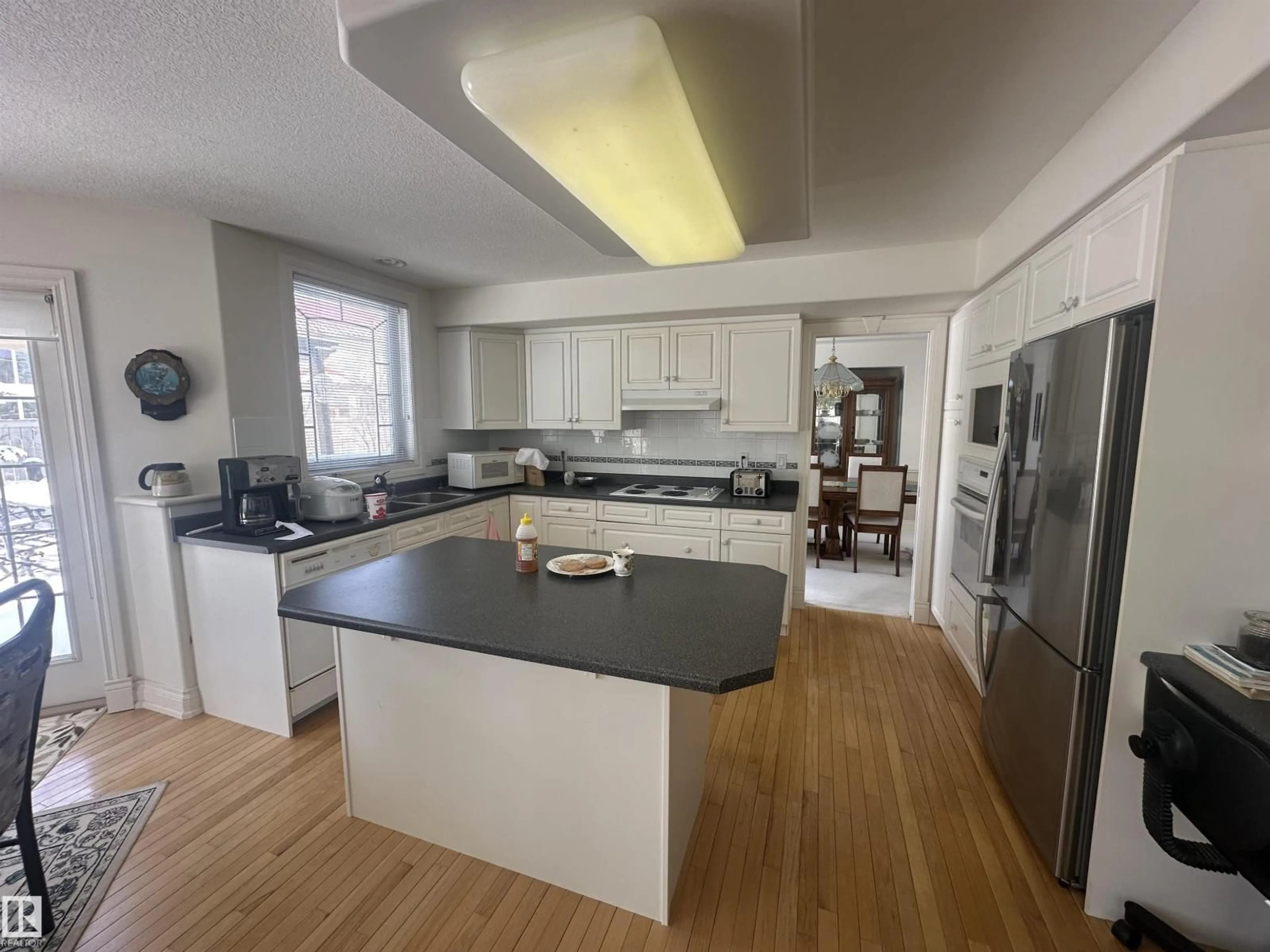 Unknown for 11524 14A AV, Edmonton Alberta T5T2Z3