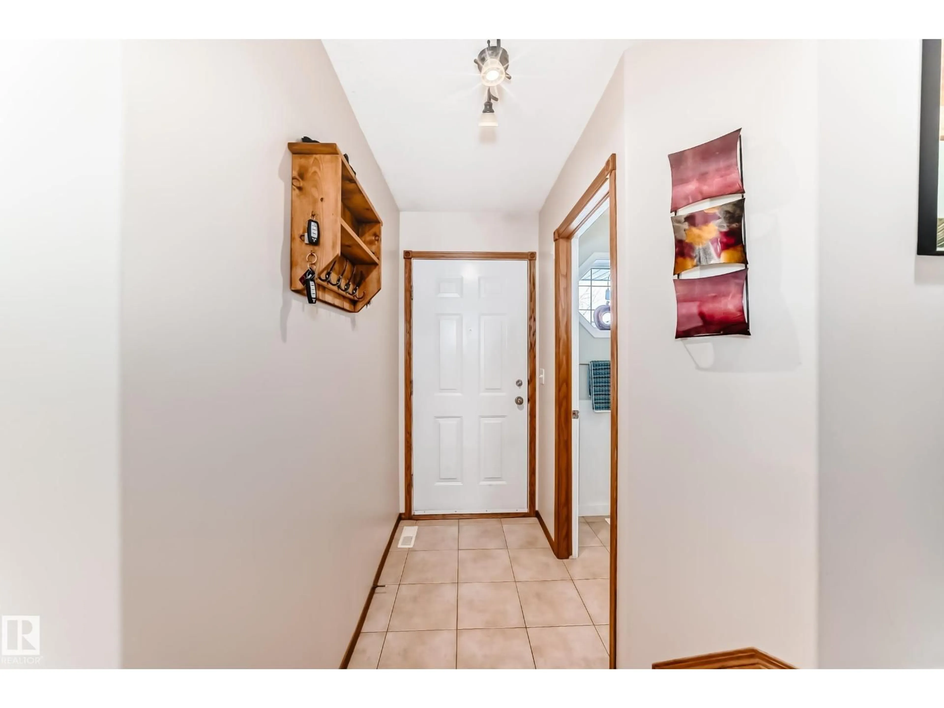 Indoor entryway for 111 - 4302 48 ST, Leduc Alberta T9E8J6