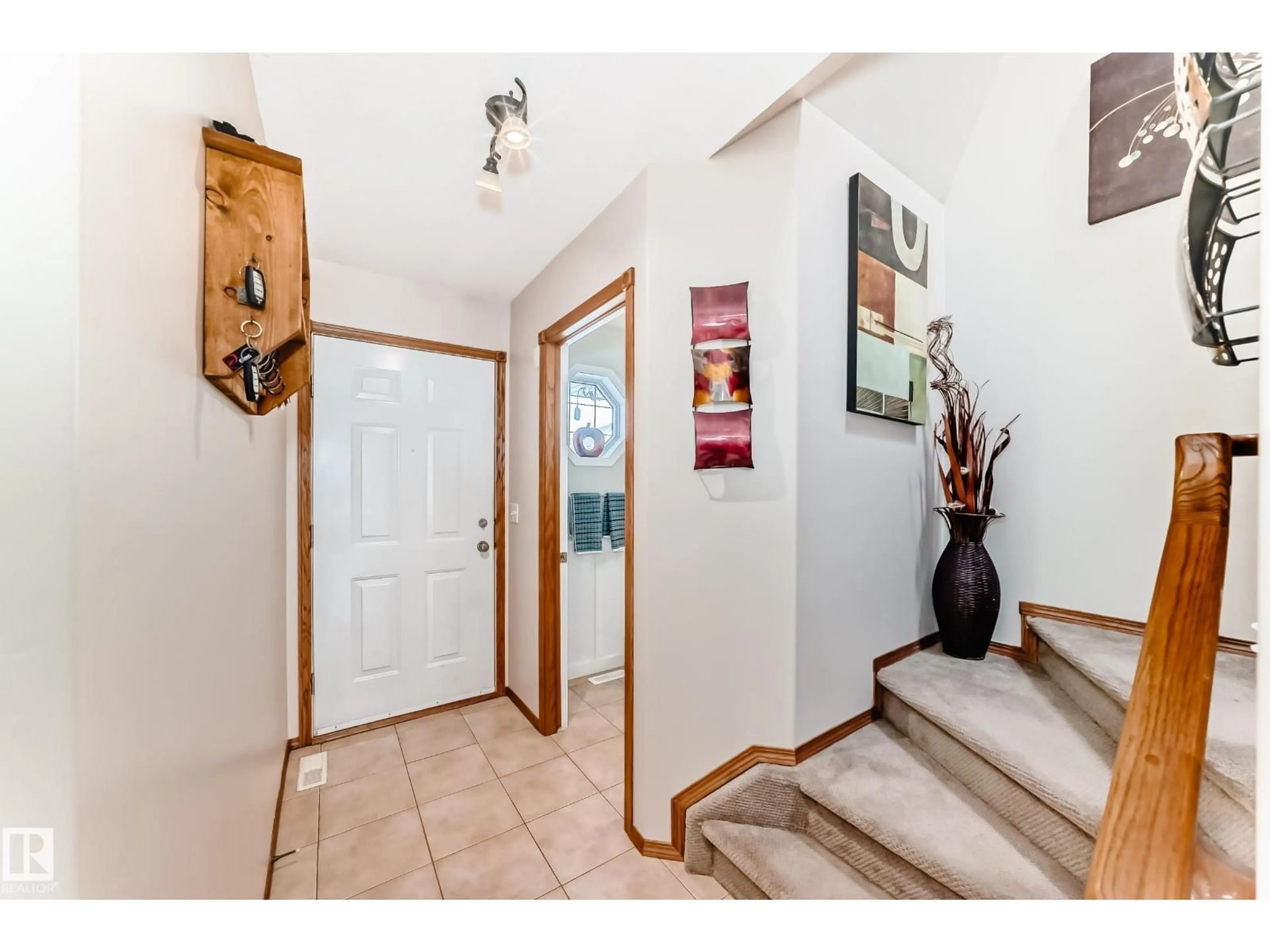 Indoor entryway for 111 - 4302 48 ST, Leduc Alberta T9E8J6