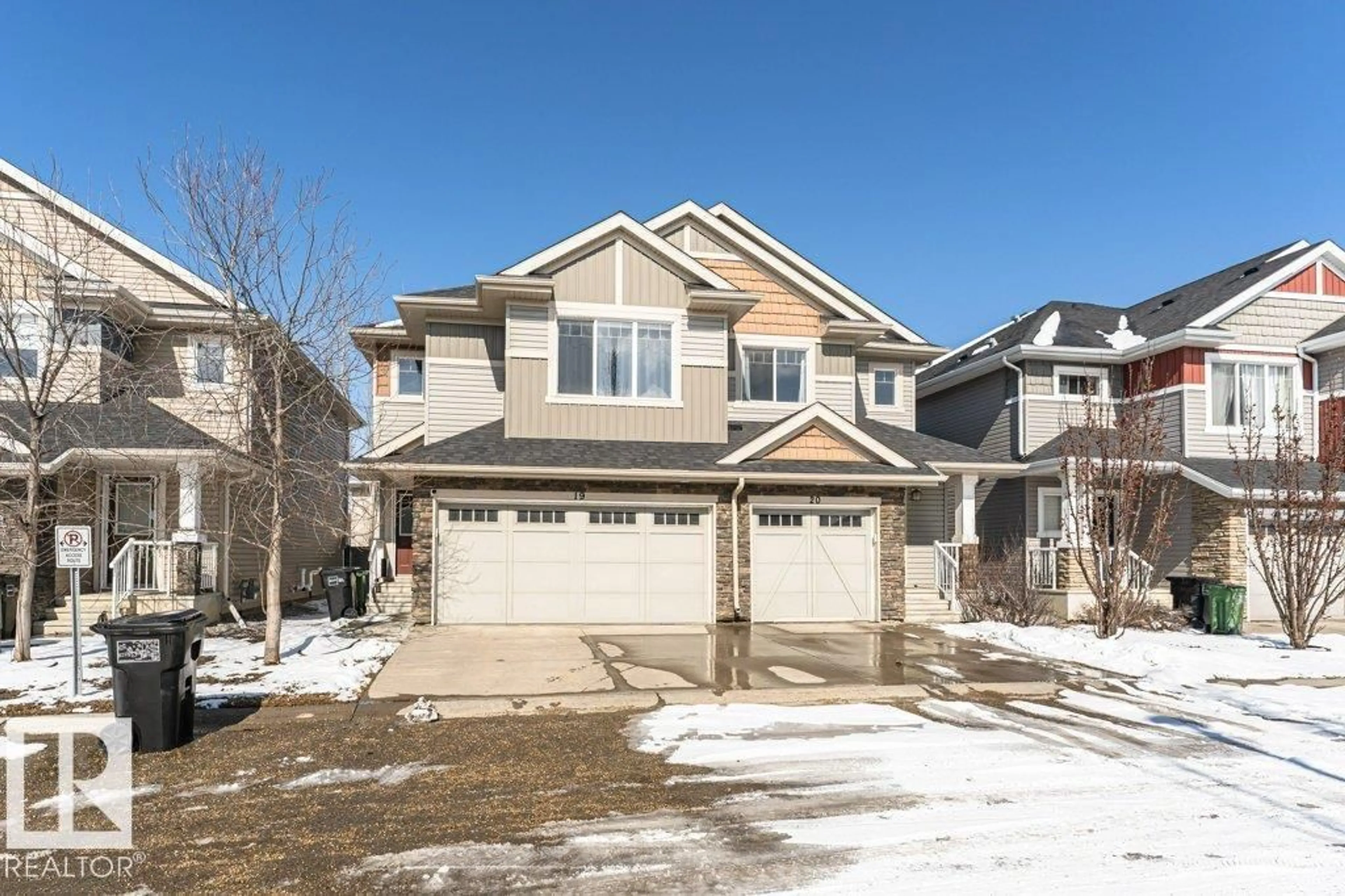 Home with vinyl exterior material, street for 20 2004 TRUMPETER WY, Edmonton Alberta T5S0J9