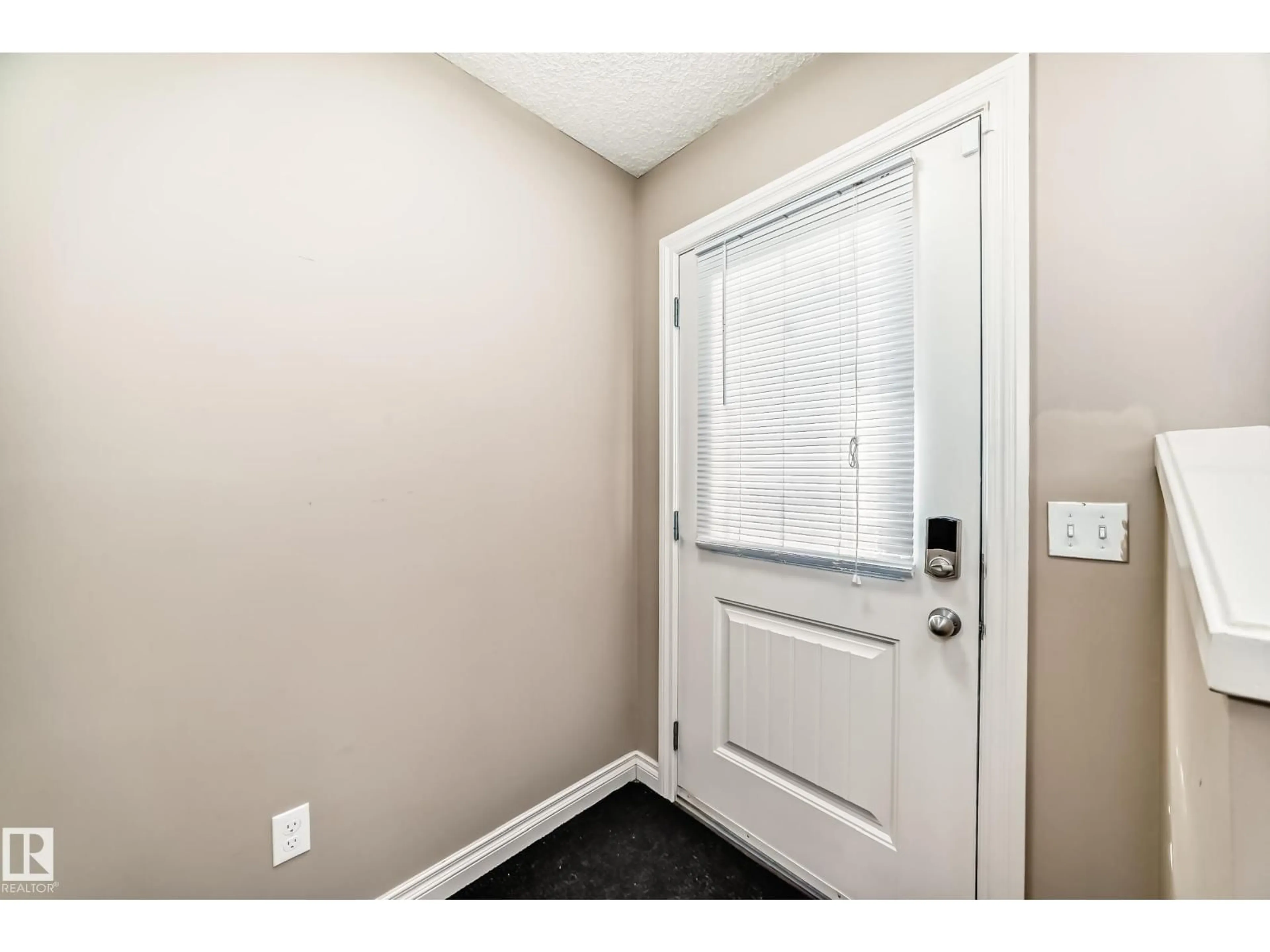 Indoor entryway for #23 - 445 BRINTNELL BV, Edmonton Alberta T5Y0V5