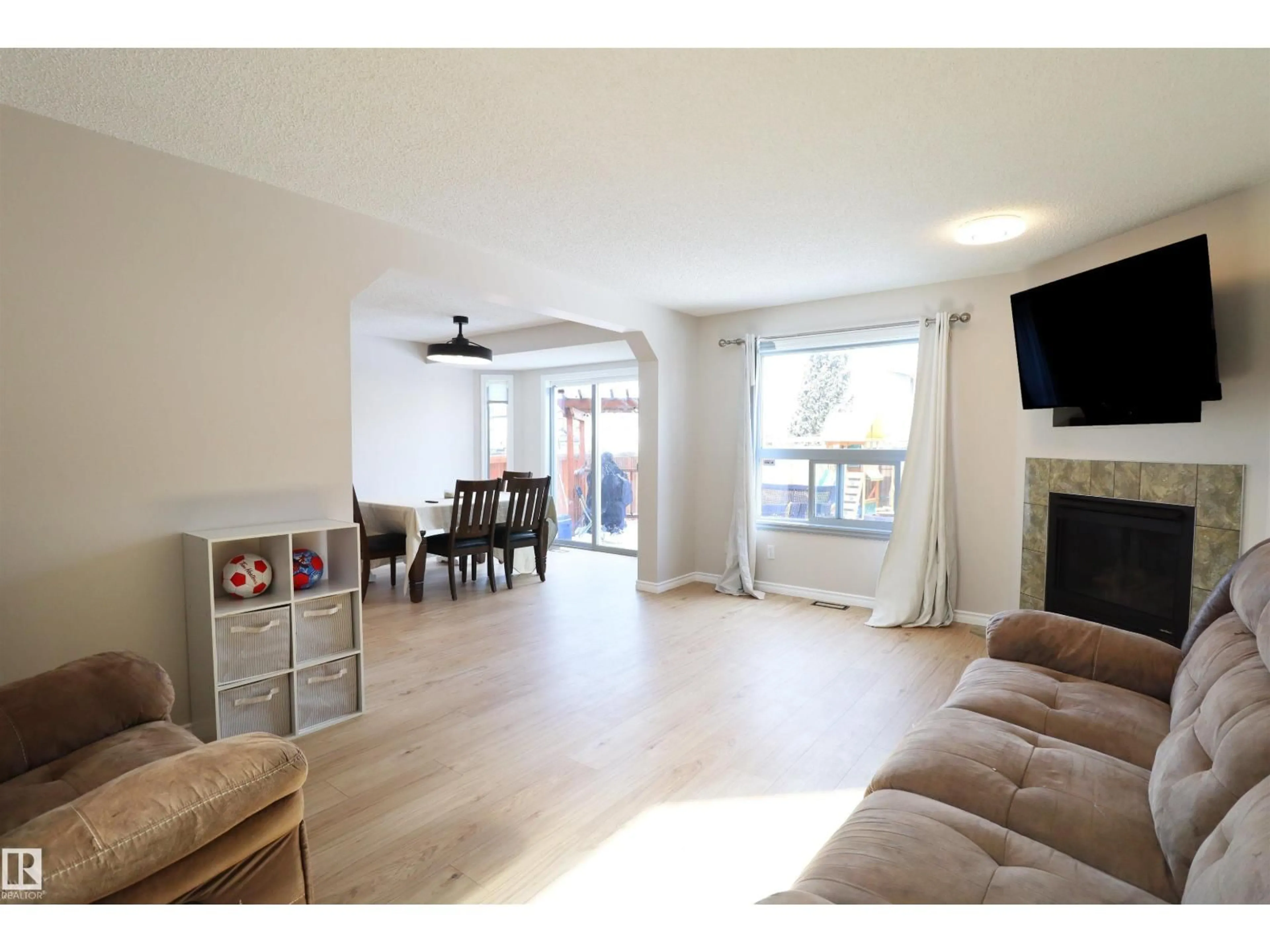 Living room with furniture, unknown for 82 LEYLAND WY, Spruce Grove Alberta T7X4P2