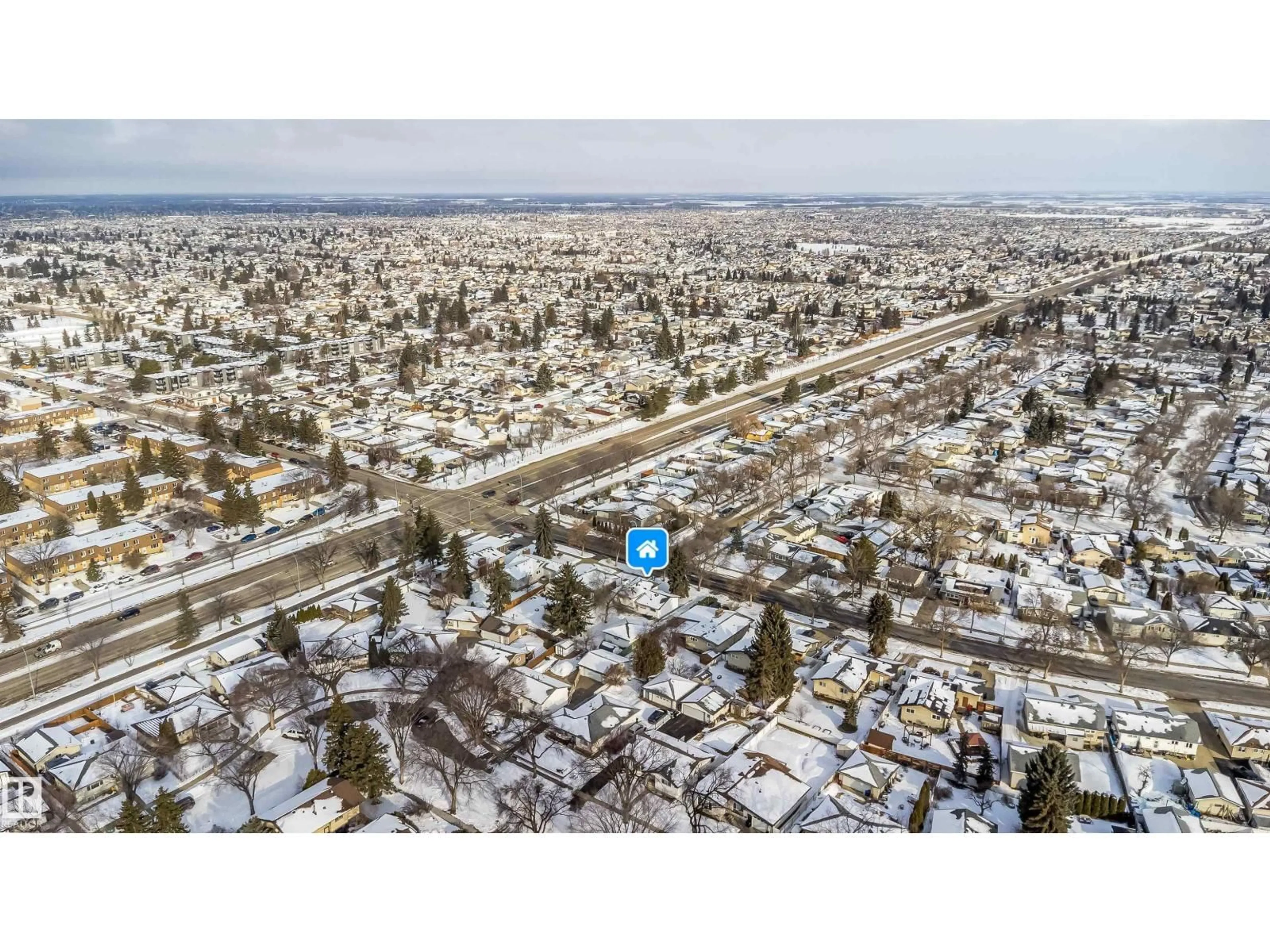 A pic from outside/outdoor area/front of a property/back of a property/a pic from drone, street for NW - 6411 149 AV, Edmonton Alberta T5A1W1
