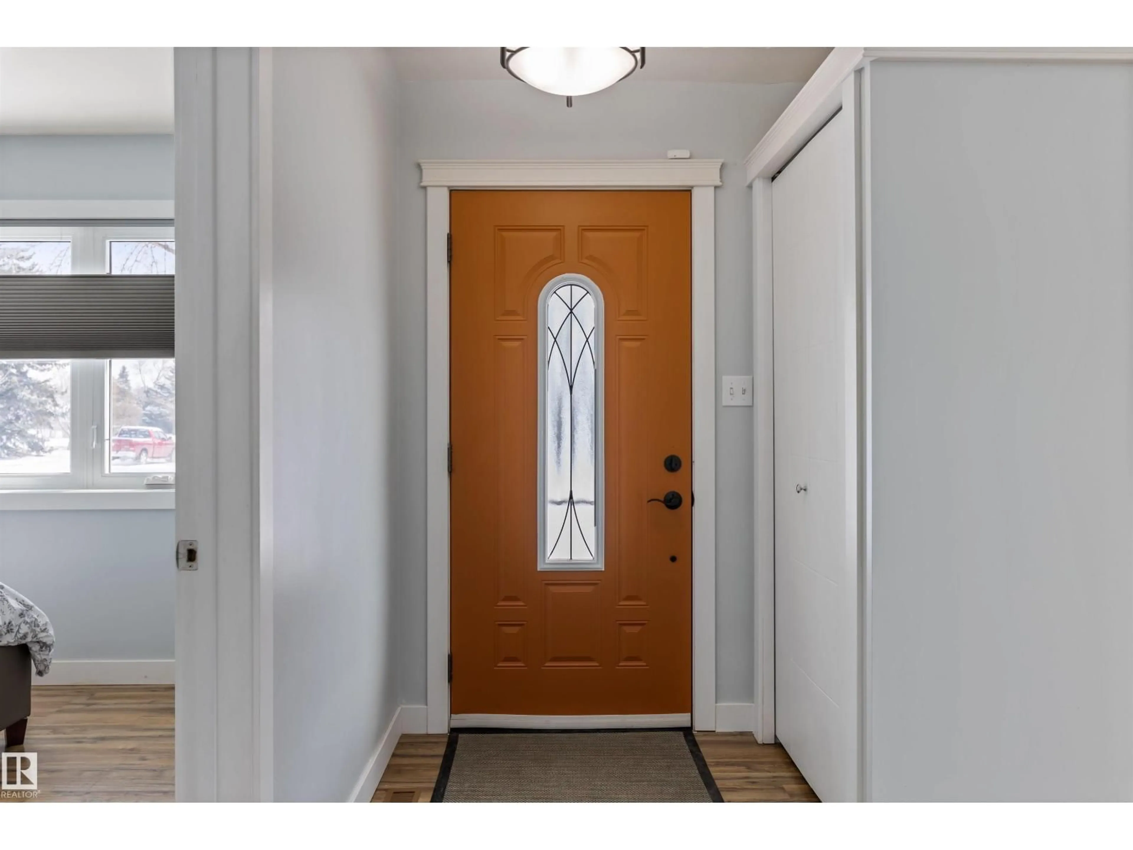 Indoor entryway for 11924 141 ST, Edmonton Alberta T5L2E9