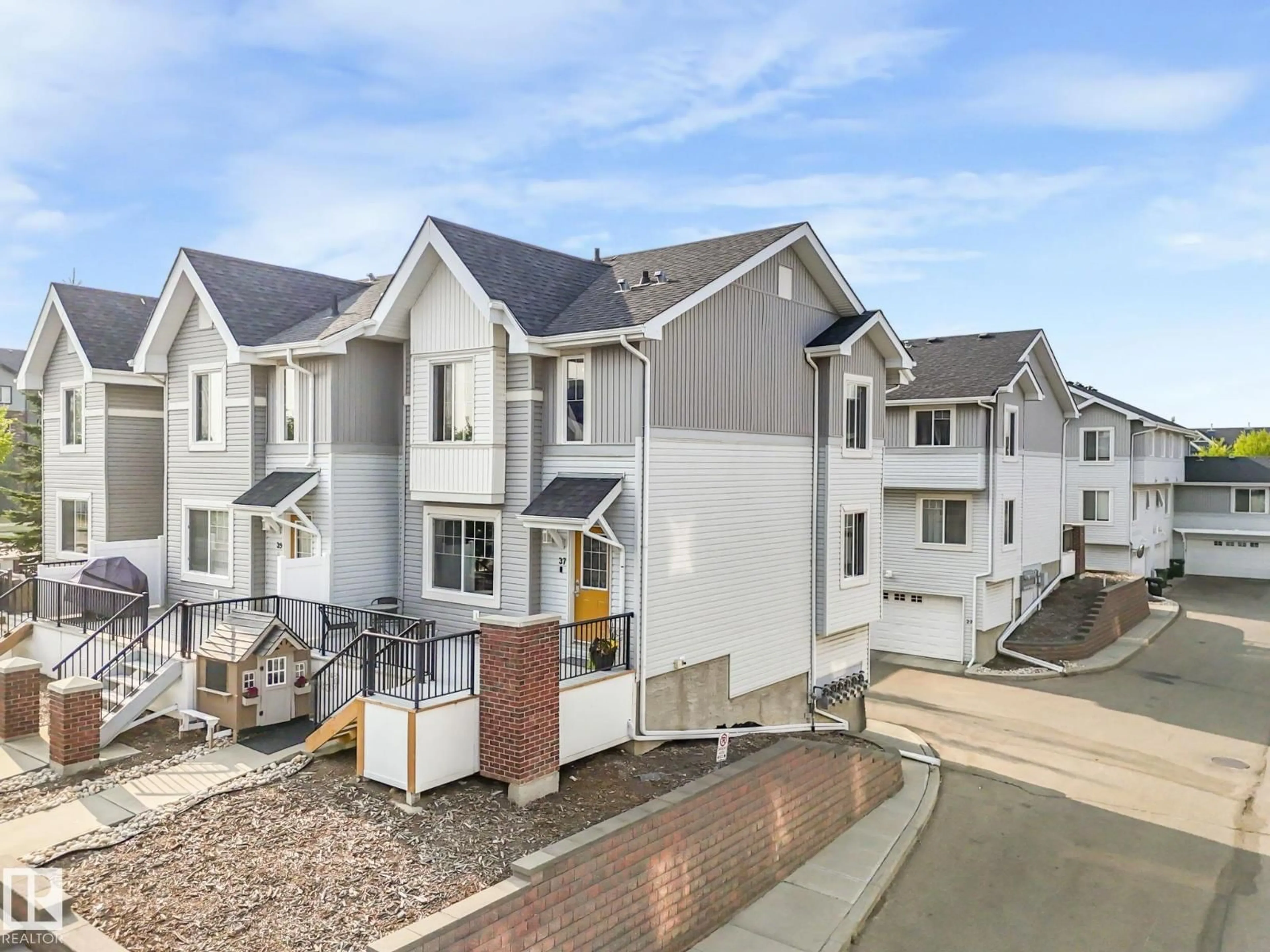 A pic from outside/outdoor area/front of a property/back of a property/a pic from drone, street for #37 - 2336 ASPEN TR, Sherwood Park Alberta T8H0J1