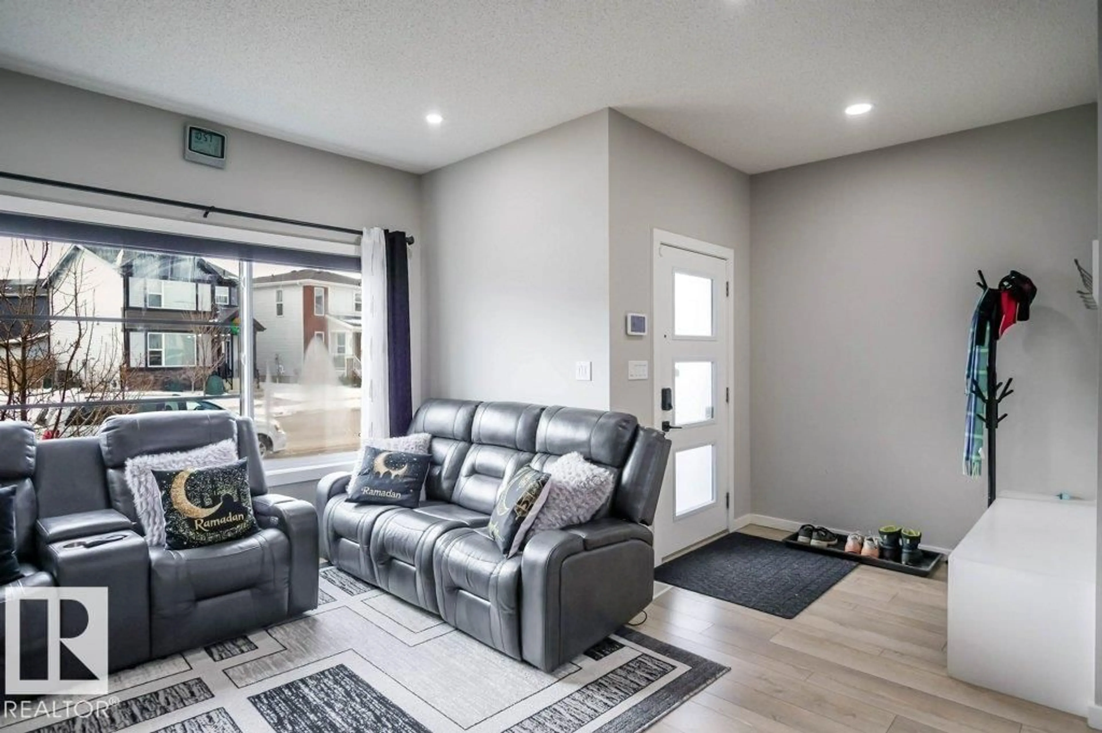 Living room with furniture, unknown for 266 CHARLESWORTH DR, Edmonton Alberta T6X2P4