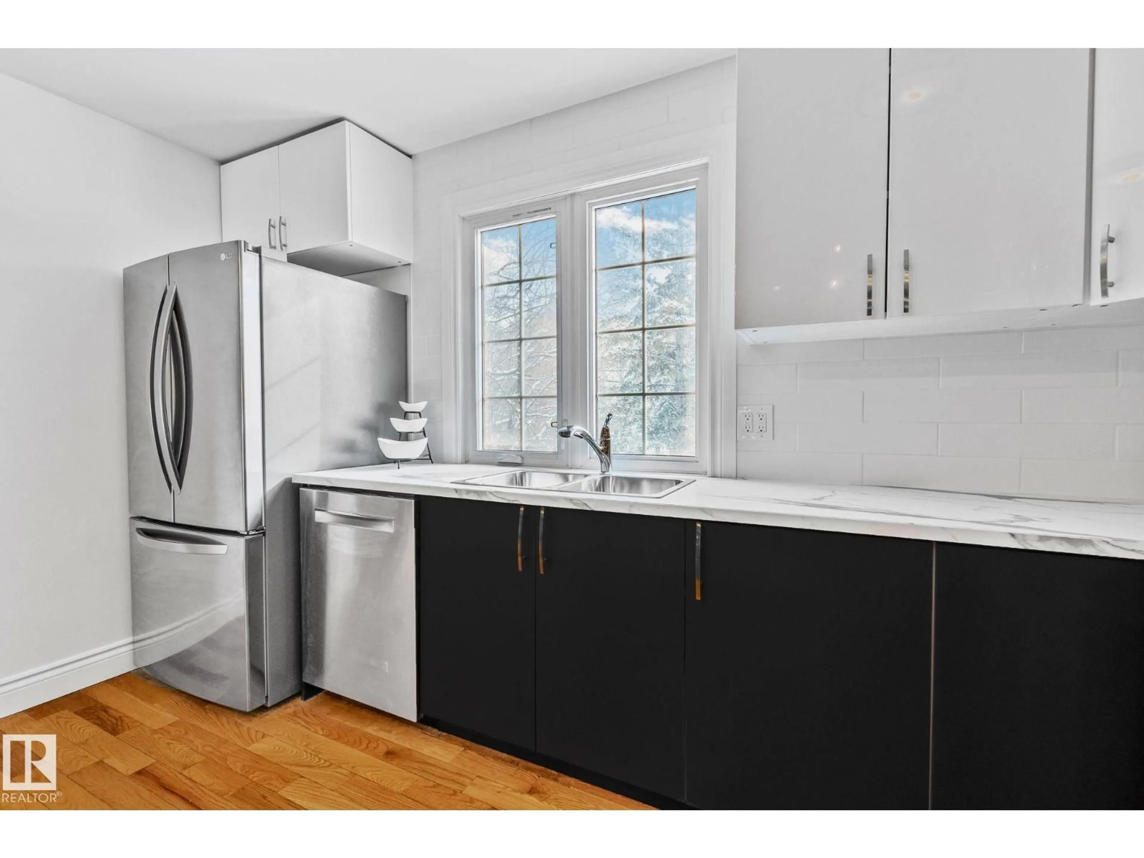 Unknown for 17082 67 AV NW, Edmonton Alberta T5T1Y8