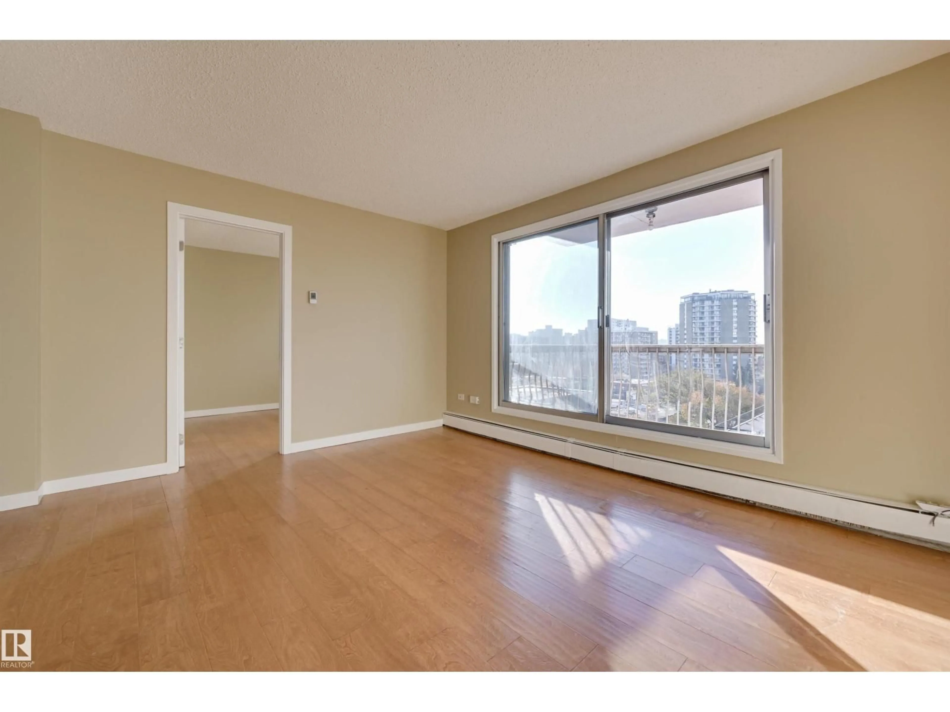 A pic of a room for 10150 - 905 117 ST, Edmonton Alberta T5K2J2