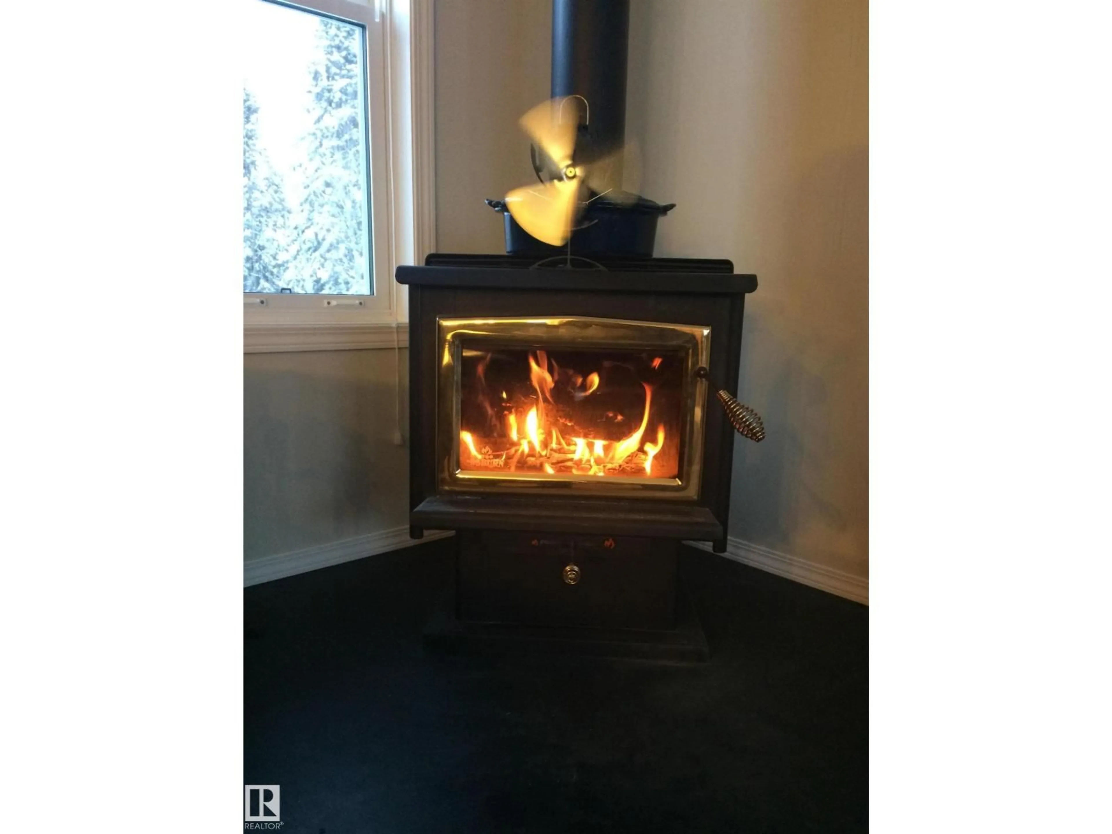 A pic of a room for 463025 RGE ROAD 40 A, Rural Wetaskiwin County Alberta T0C2X0