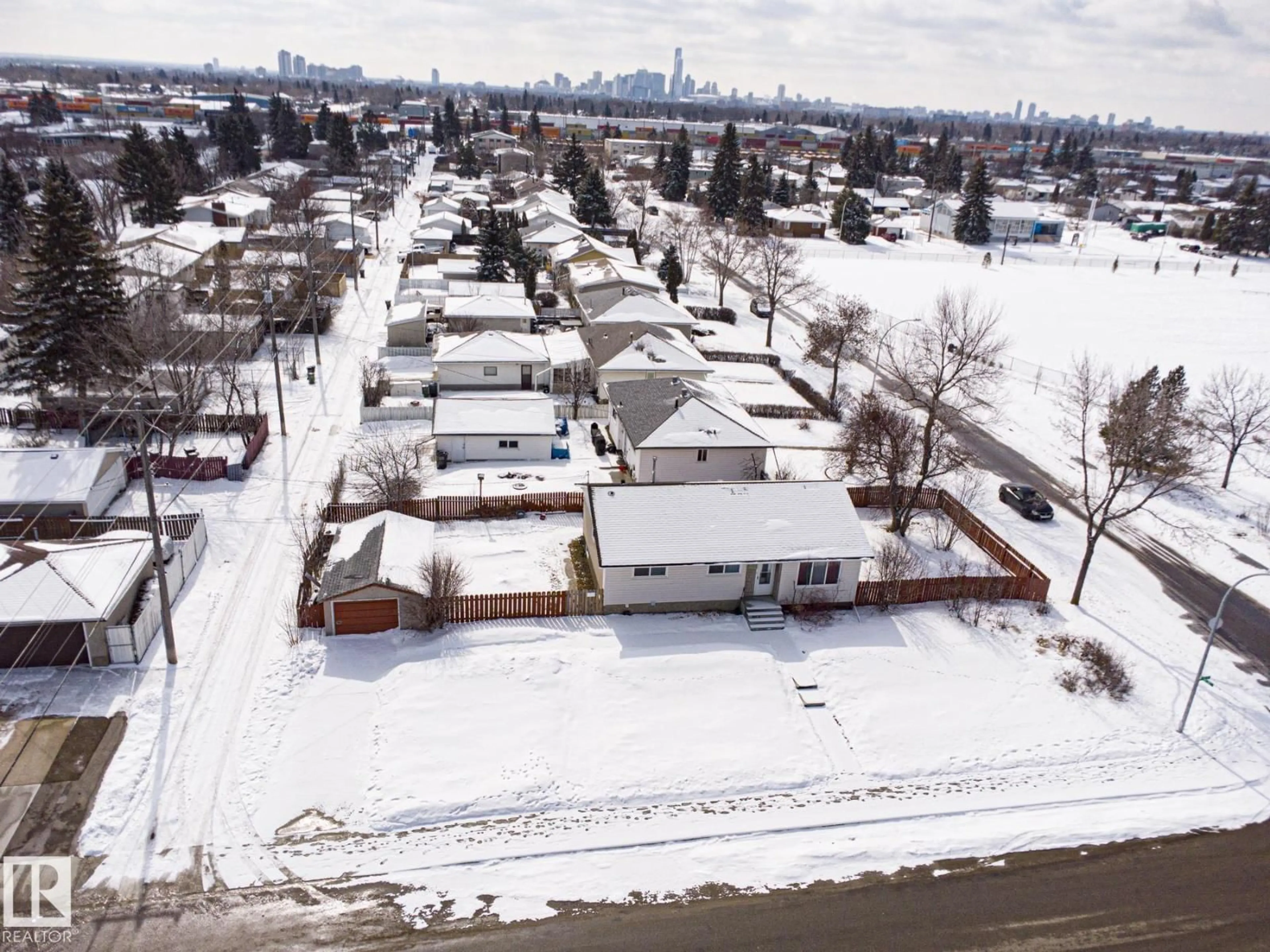 A pic from outside/outdoor area/front of a property/back of a property/a pic from drone, street for NW - 9007 129B AV, Edmonton Alberta T5E0P4