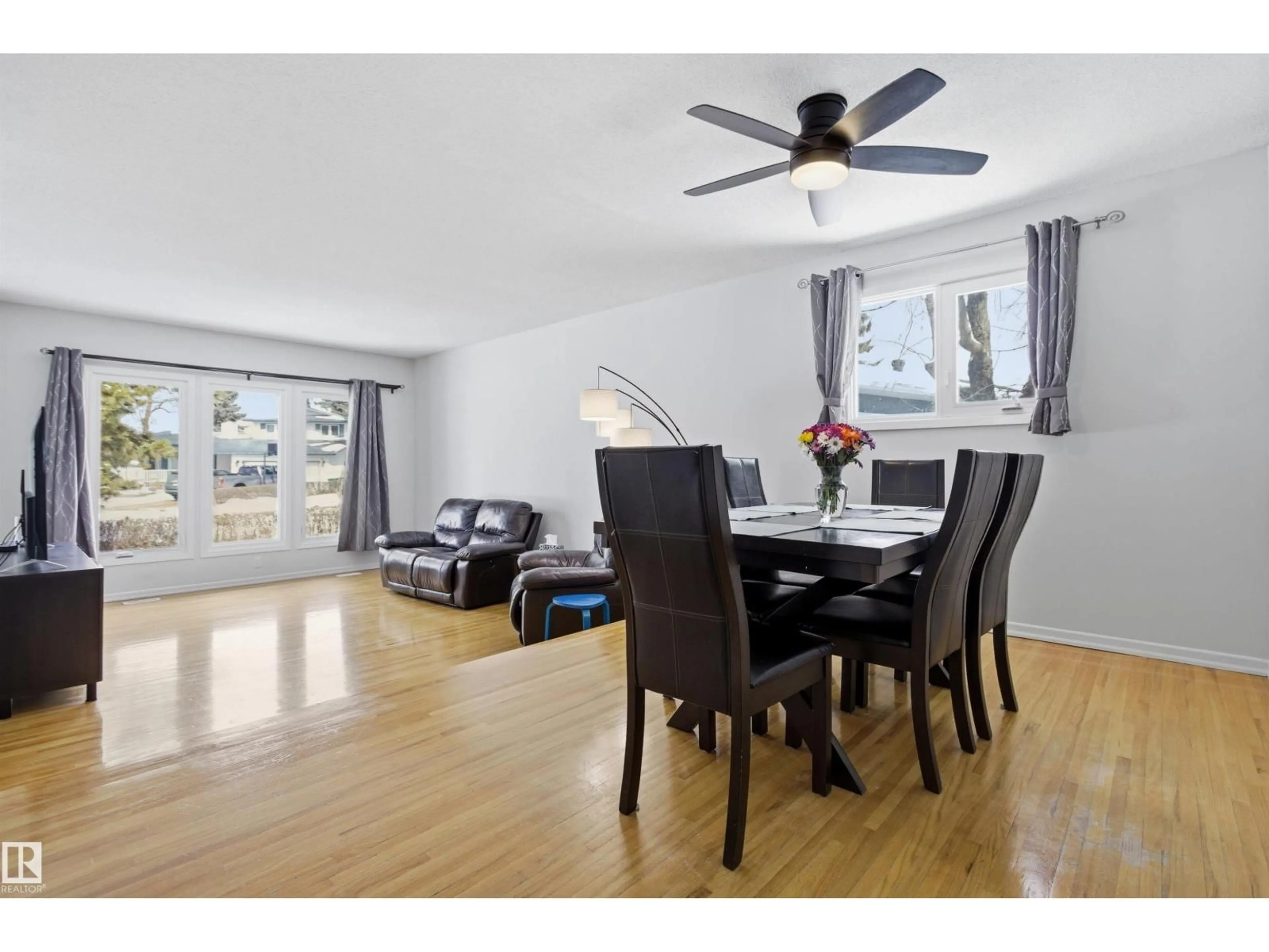 Dining room, wood/laminate floor for 4203 52 AV, Beaumont Alberta T4X1J4