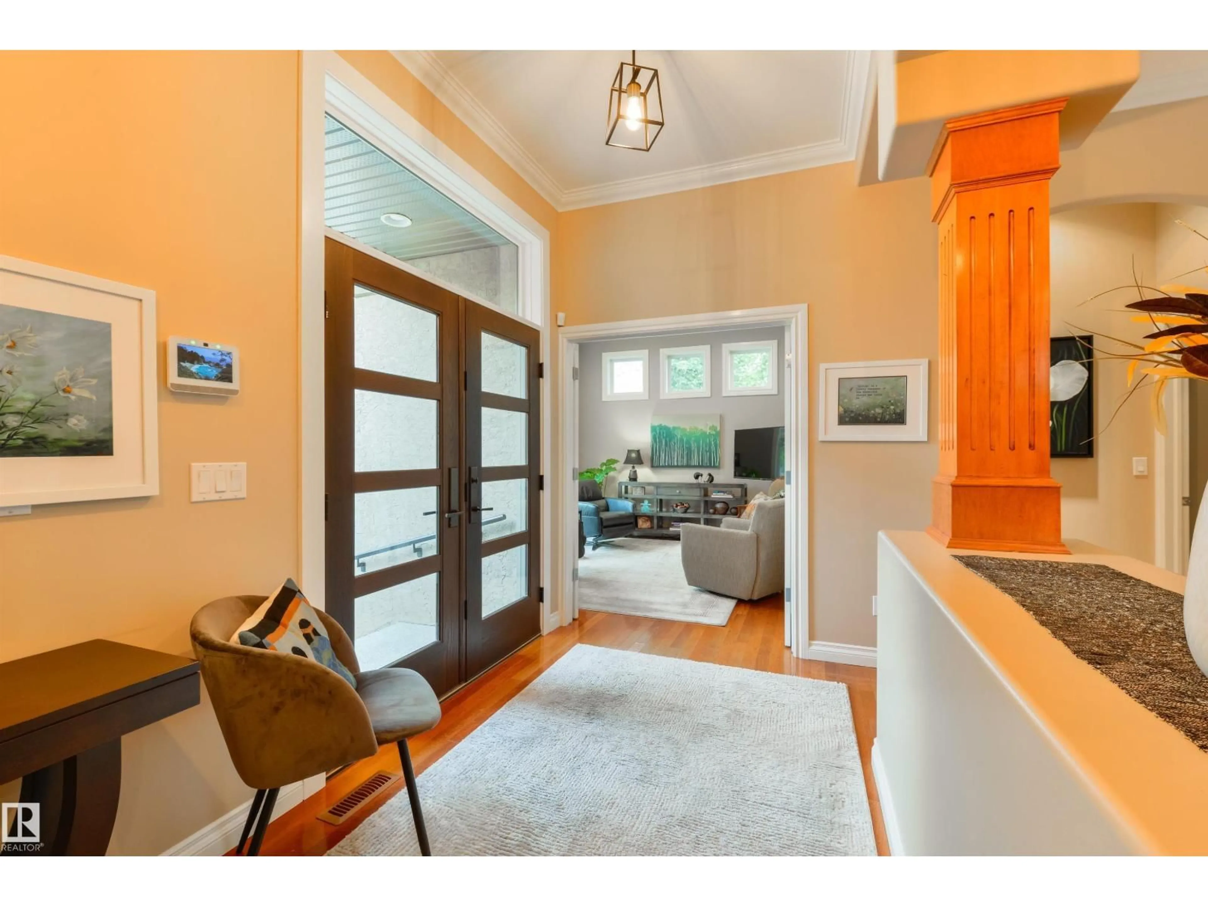 Indoor entryway for 310 CALDWELL CL, Edmonton Alberta T6M2W9