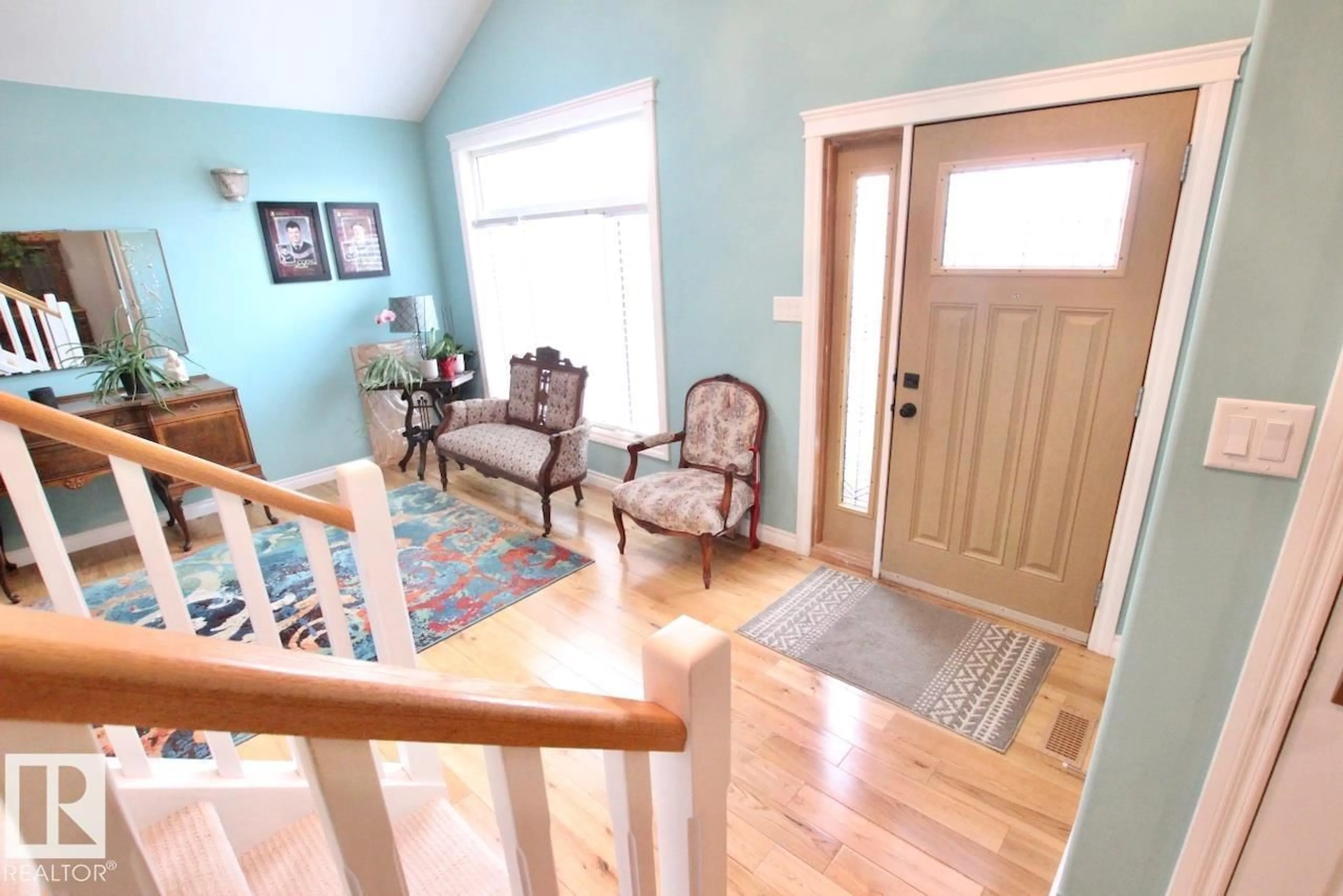 Indoor entryway for 4717 52 ST, Athabasca Town Alberta T9S1K7