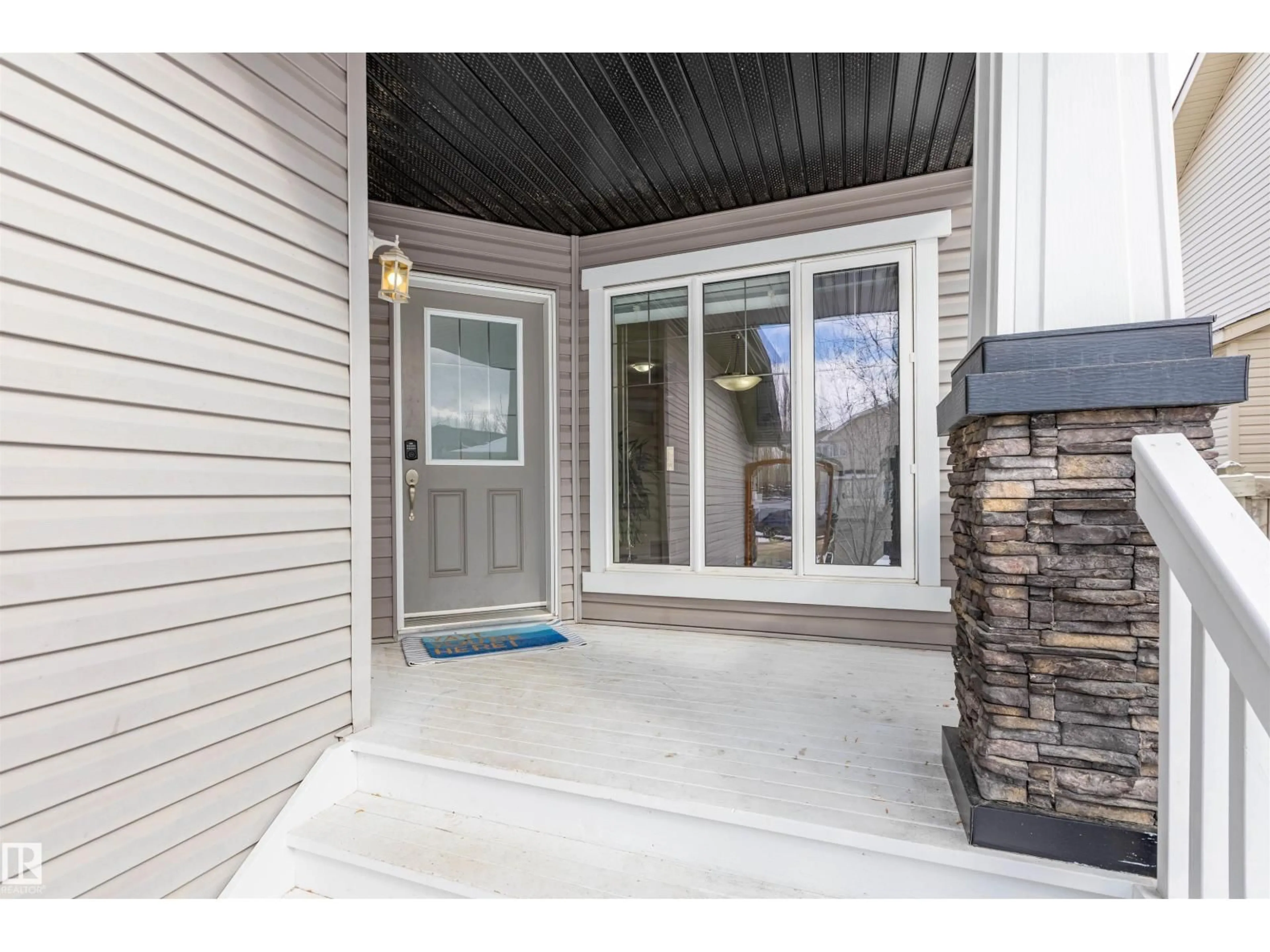 Indoor entryway for 23 EVERITT DR, St. Albert Alberta T8N3L2