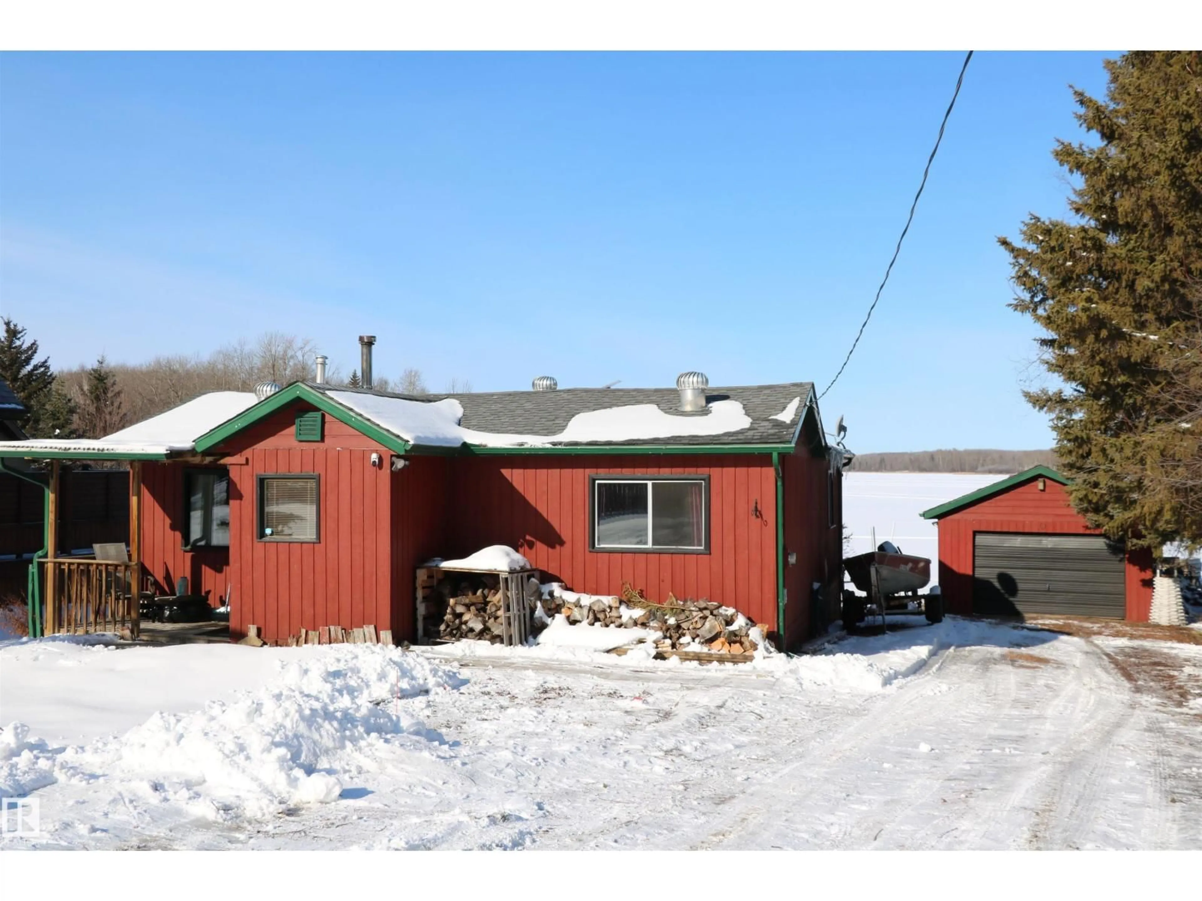 Shed for 96 - 53424 RGE ROAD 60, Rural Parkland County Alberta T0E0W0