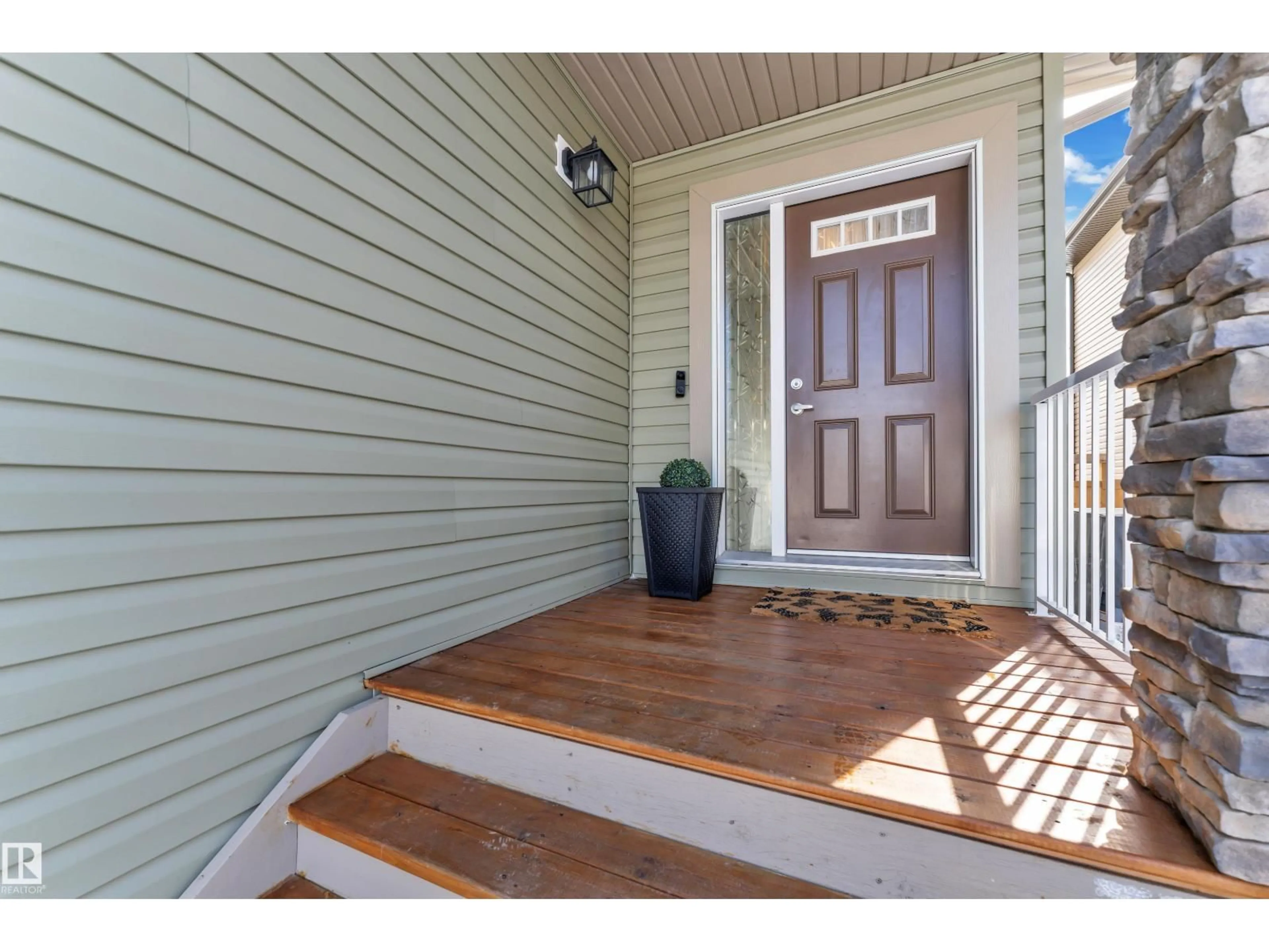 Indoor entryway for SW - 8781 CARSON WY, Edmonton Alberta T6W4M3