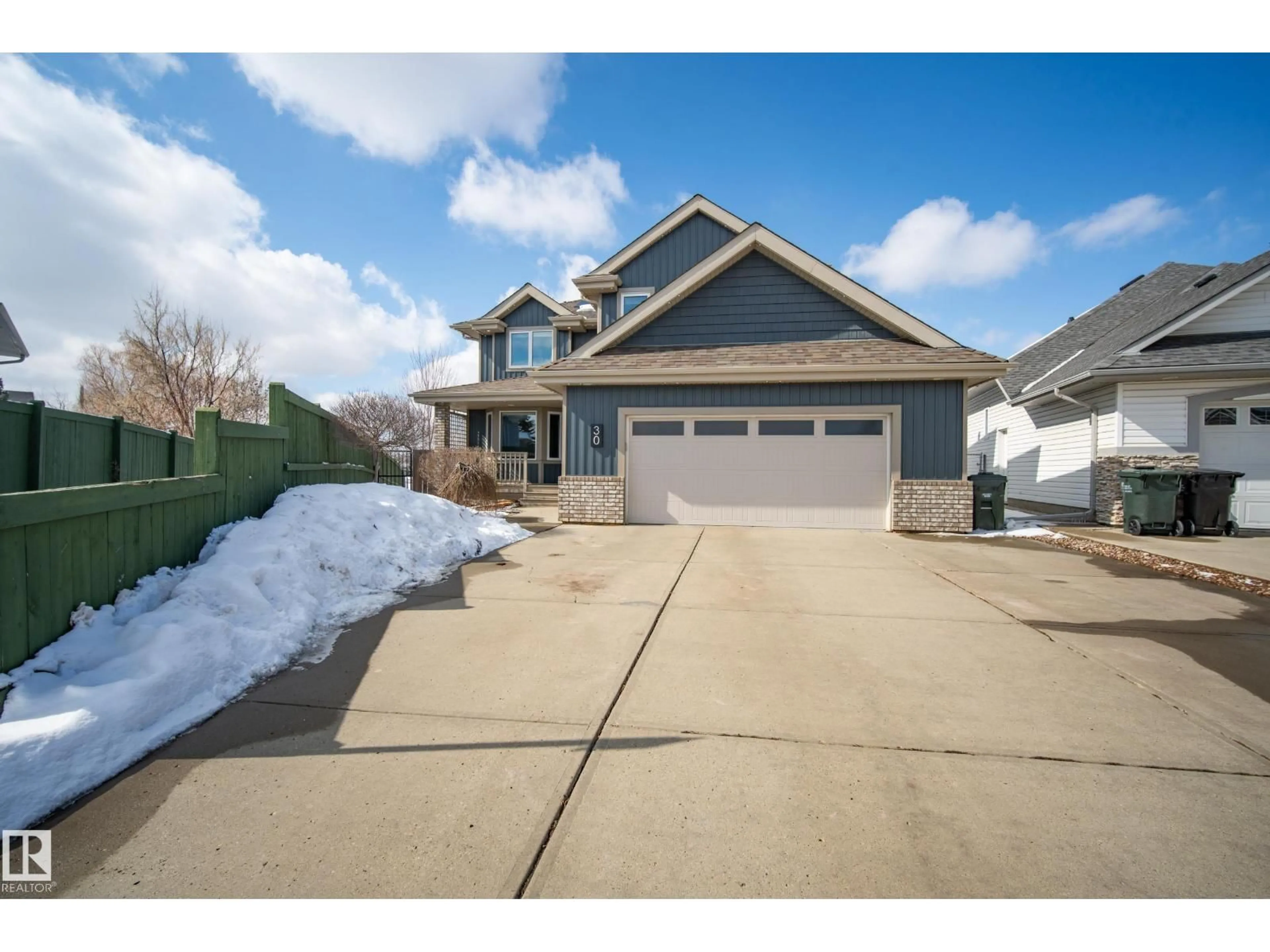 Home with vinyl exterior material, street for 30 CARSON CO, Sherwood Park Alberta T8H2G6