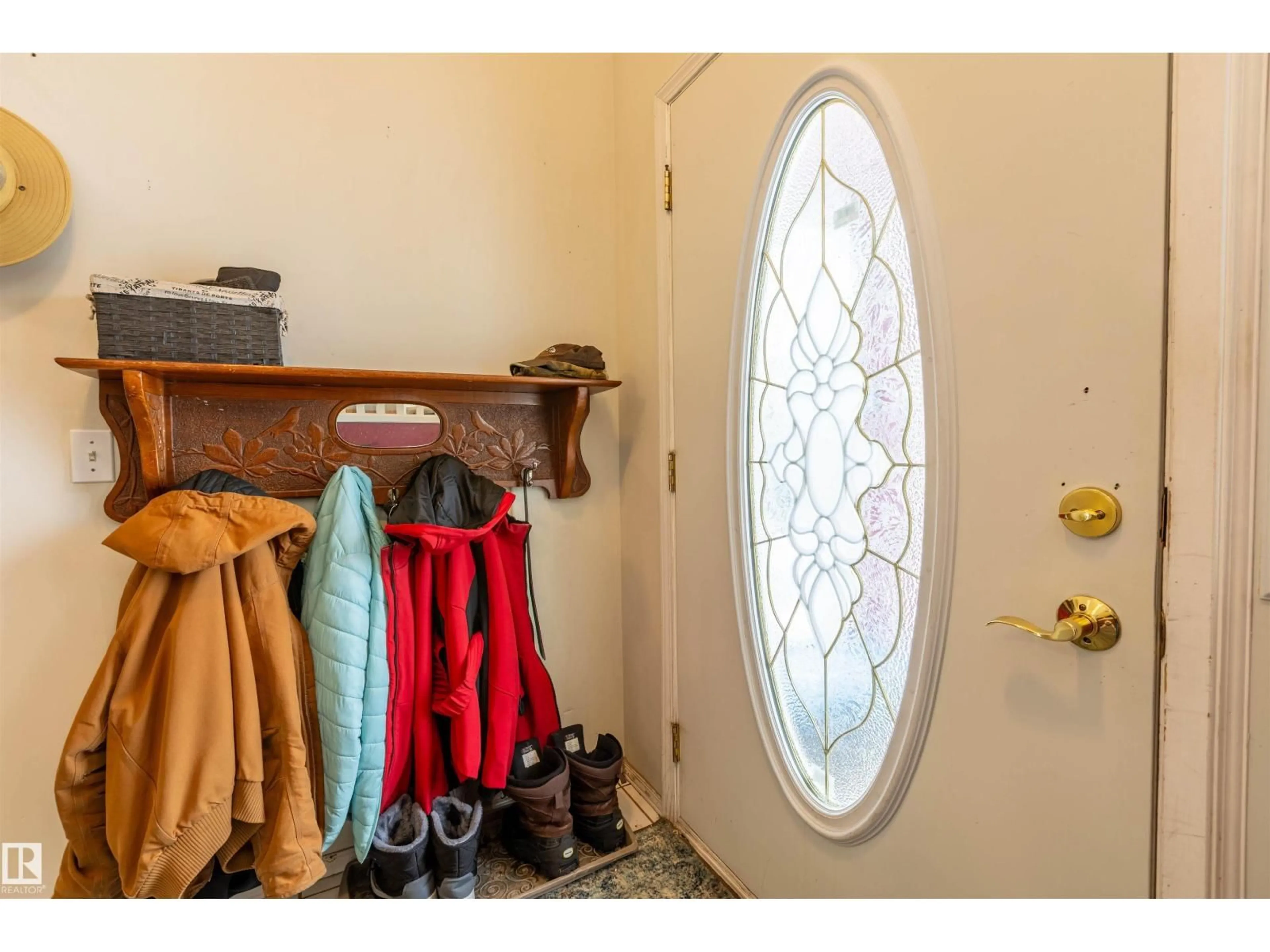 Indoor entryway for NW - 1712 TURVEY BN, Edmonton Alberta T6R2W7