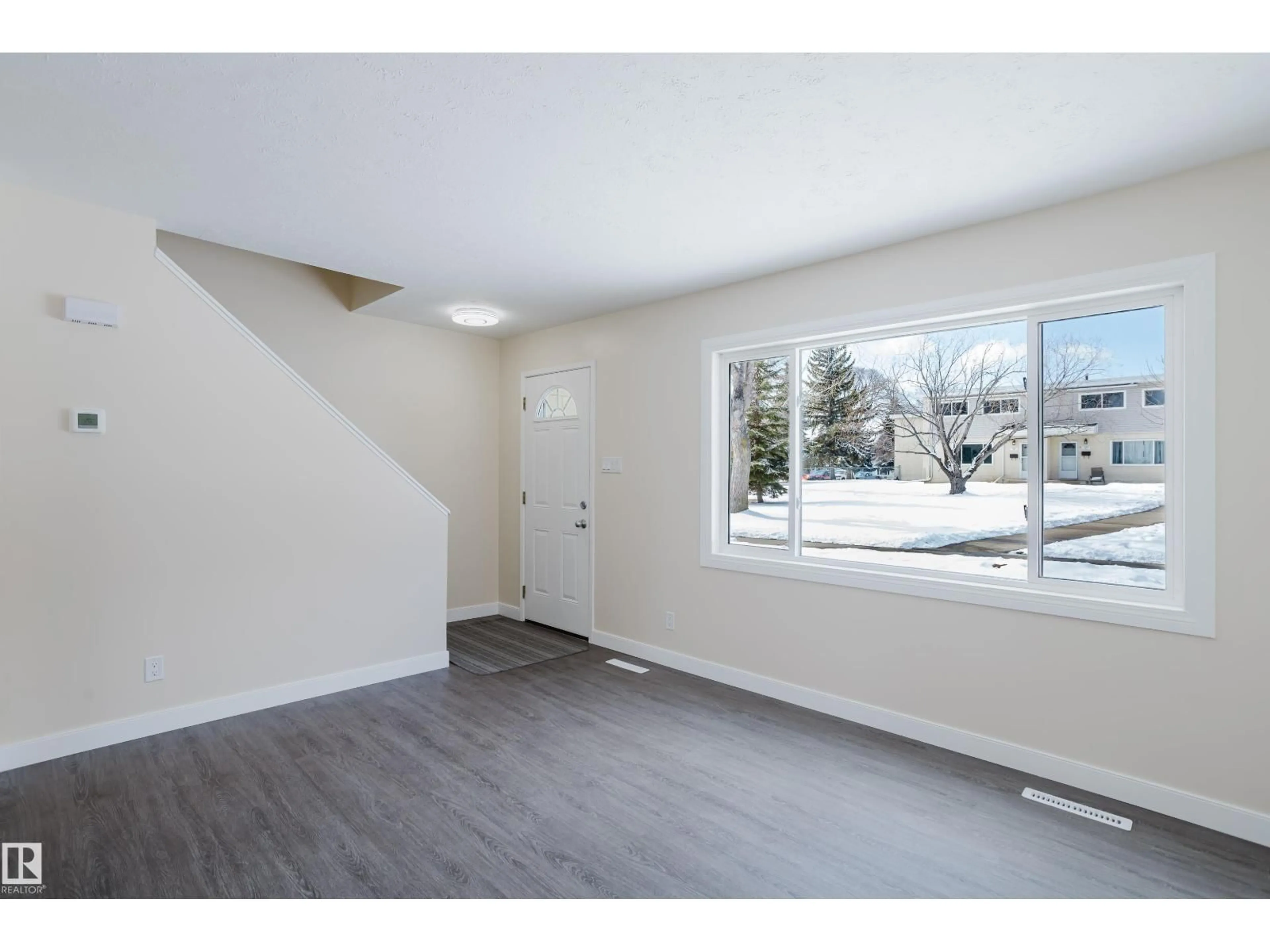 Unknown for 13305 89A ST NW, Edmonton Alberta T5E3L2