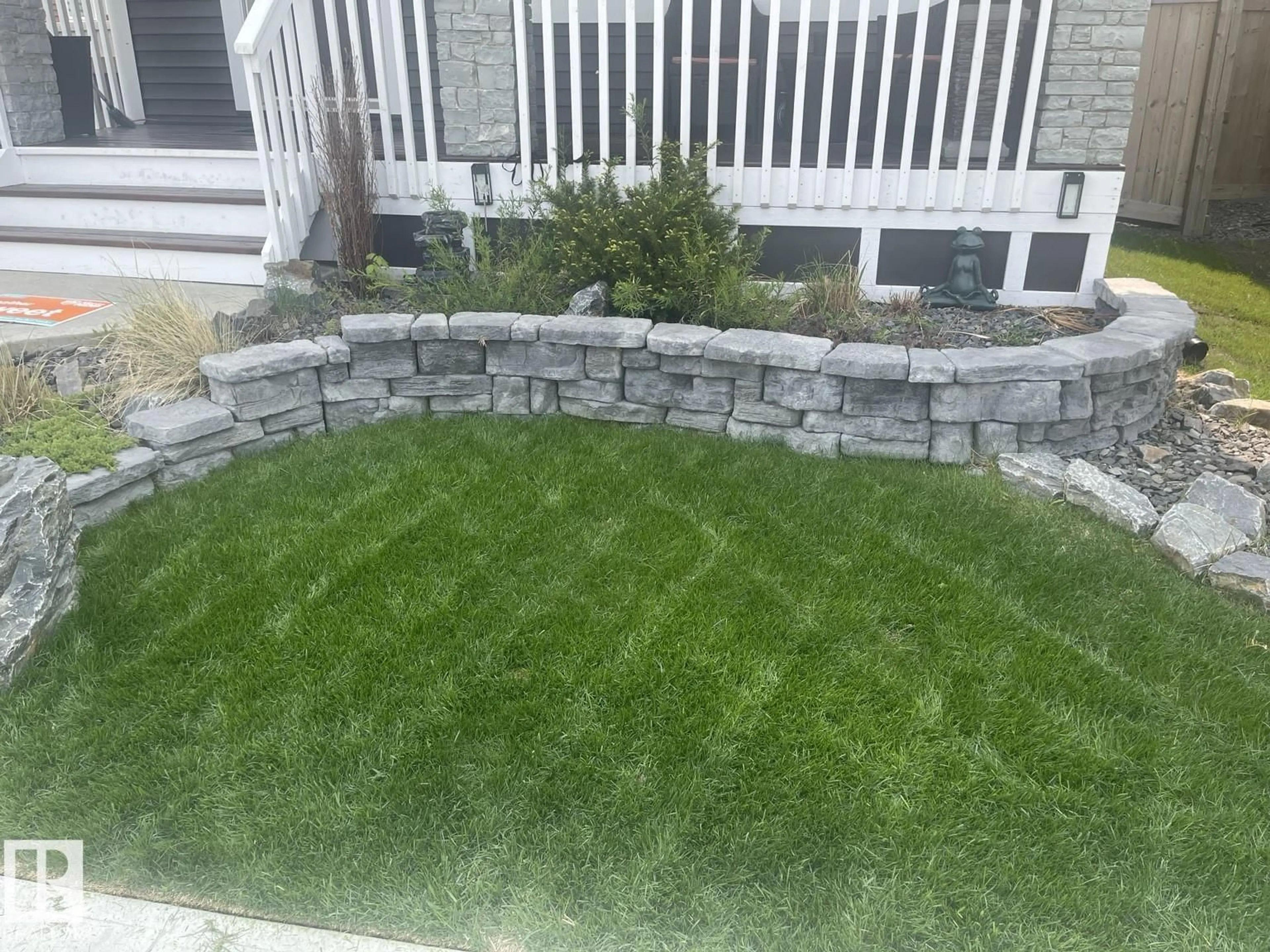 A pic from outside/outdoor area/front of a property/back of a property/a pic from drone, street for 239 EBBERS BV, Edmonton Alberta T5Y0Z9