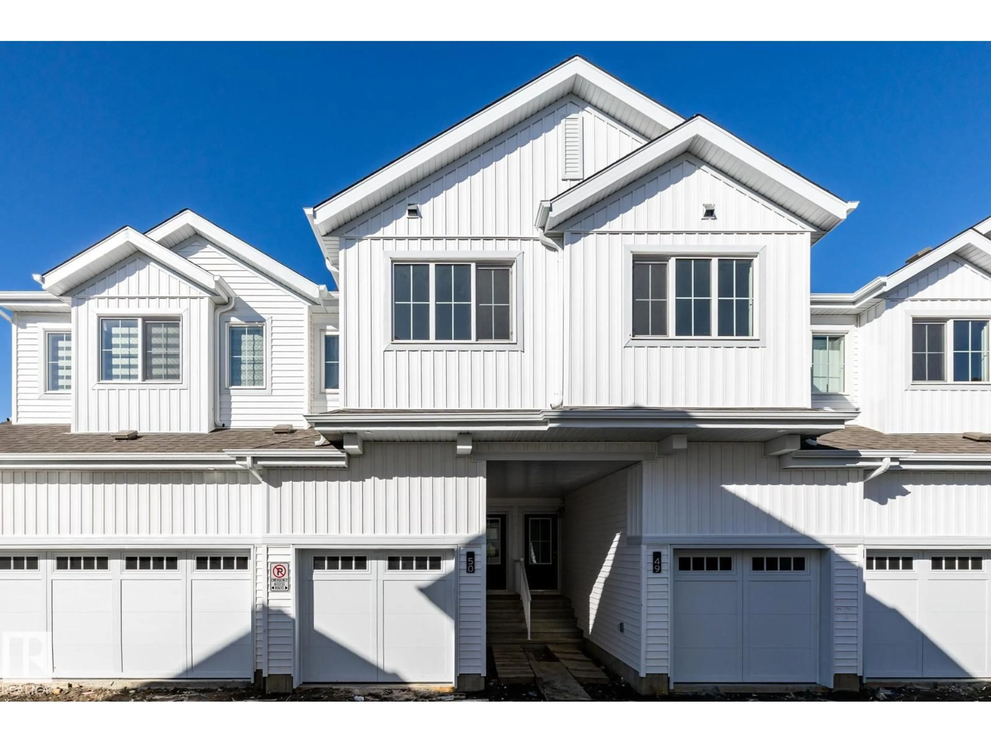 Home with vinyl exterior material, street for 7110 - 50 KESWICK CM, Edmonton Alberta T6W5P7