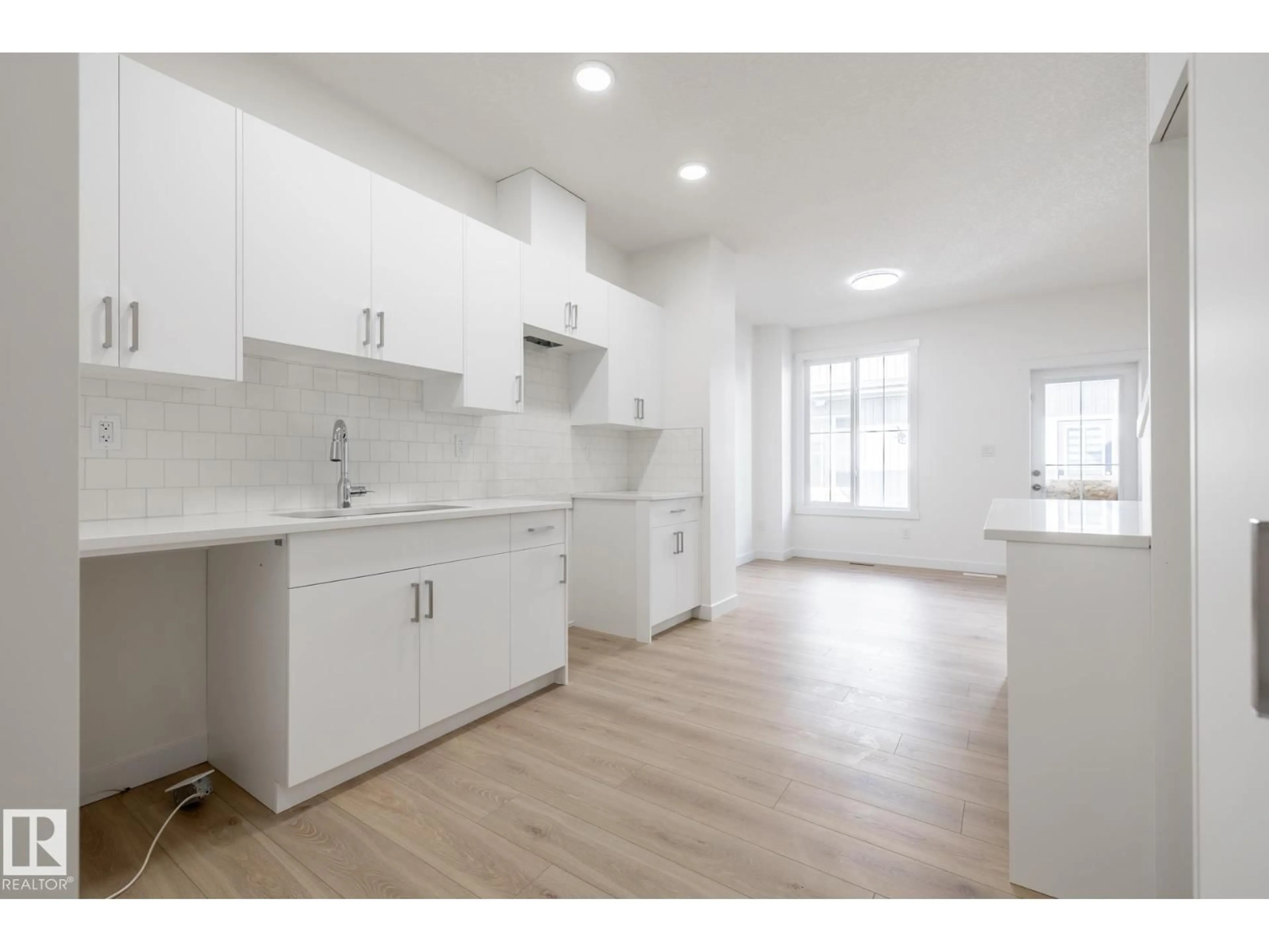 Open concept kitchen, unknown for 7110 - 50 KESWICK CM, Edmonton Alberta T6W5P7