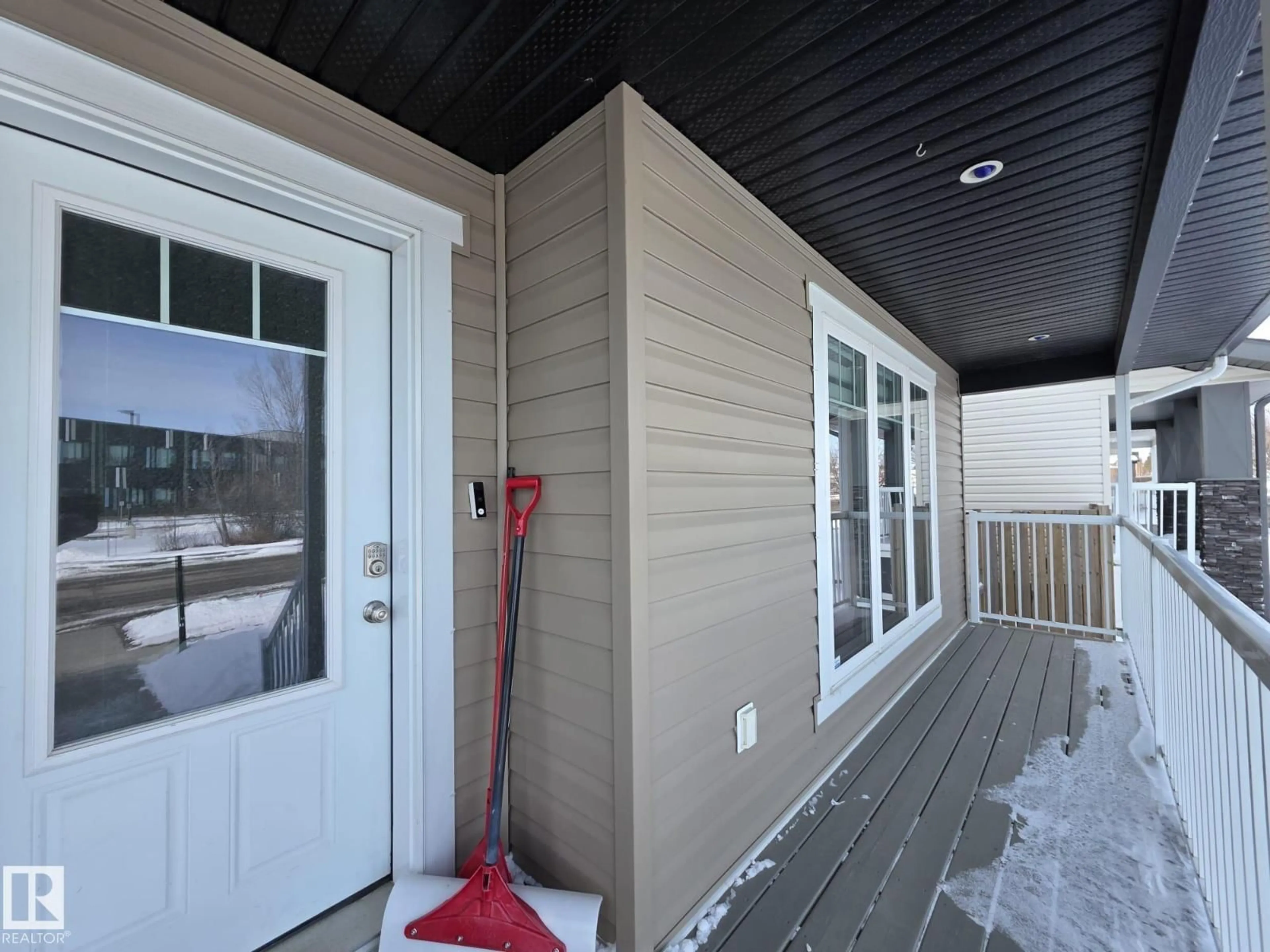 Home with vinyl exterior material, street for 4135 43 AV, Drayton Valley Alberta T7A0B4