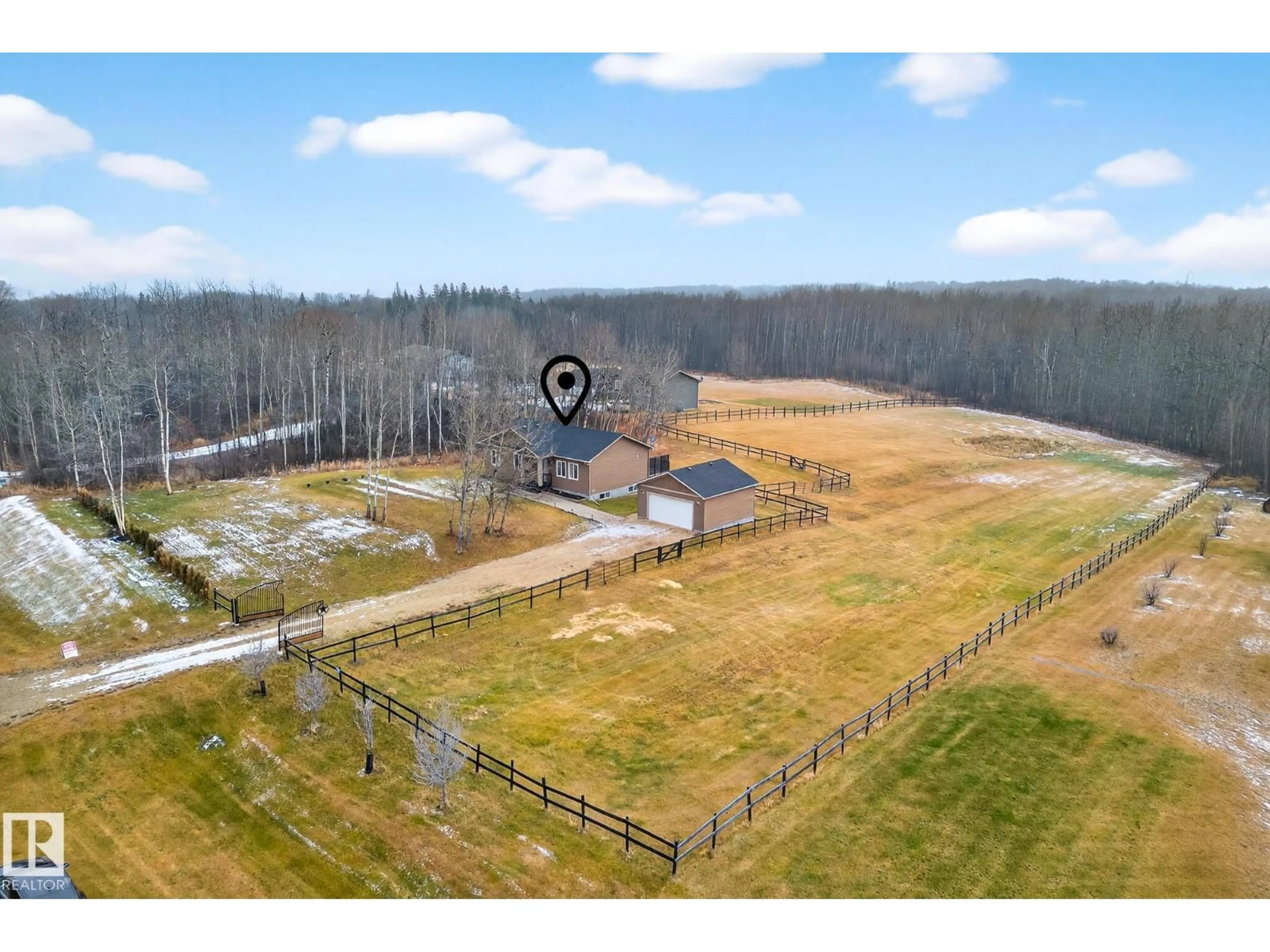 A pic from outside/outdoor area/front of a property/back of a property/a pic from drone, unknown for 55108 RGE ROAD 15, Rural Lac Ste. Anne County Alberta T0E1V0