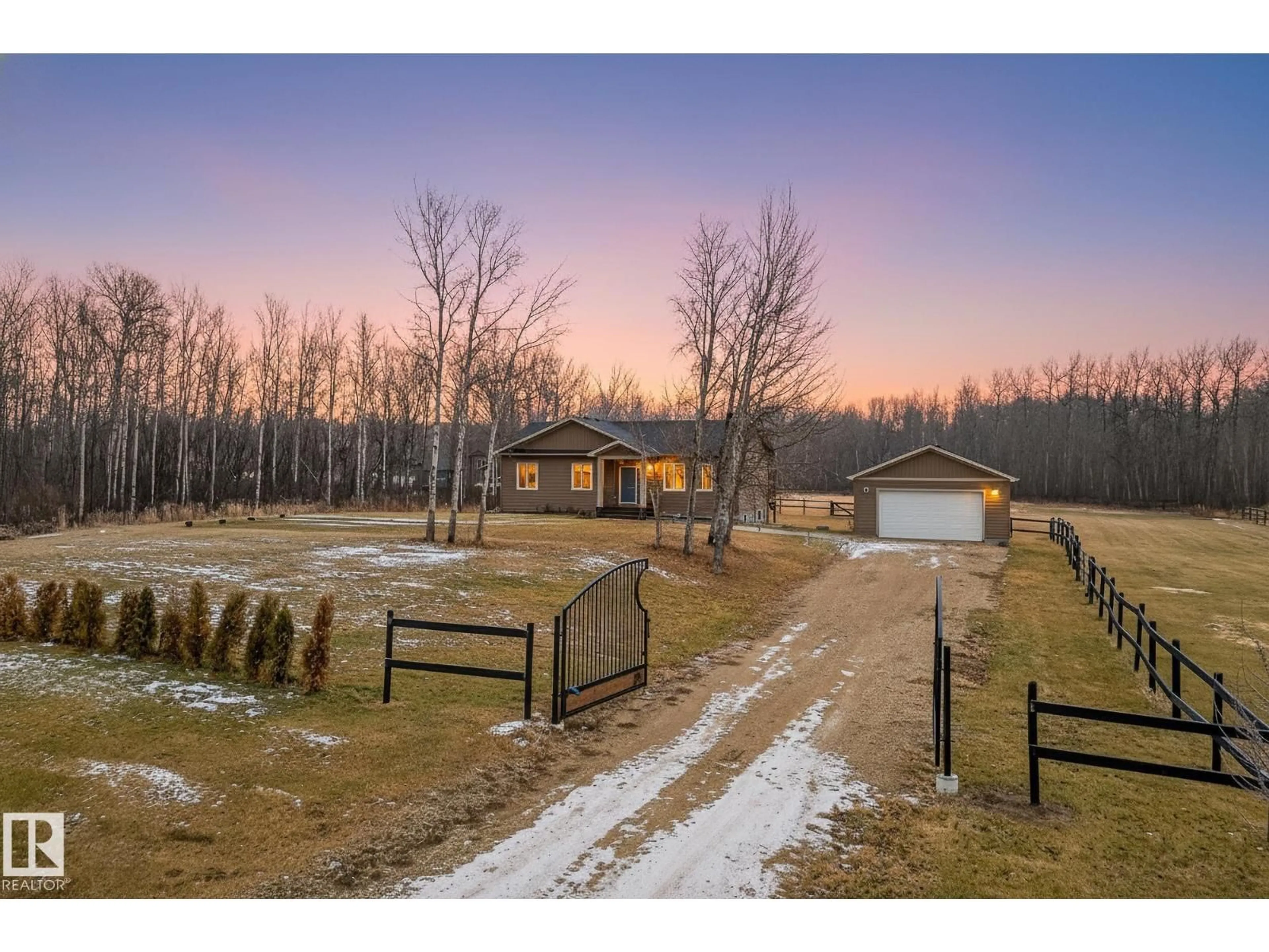 A pic from outside/outdoor area/front of a property/back of a property/a pic from drone, unknown for 55108 RGE ROAD 15, Rural Lac Ste. Anne County Alberta T0E1V0