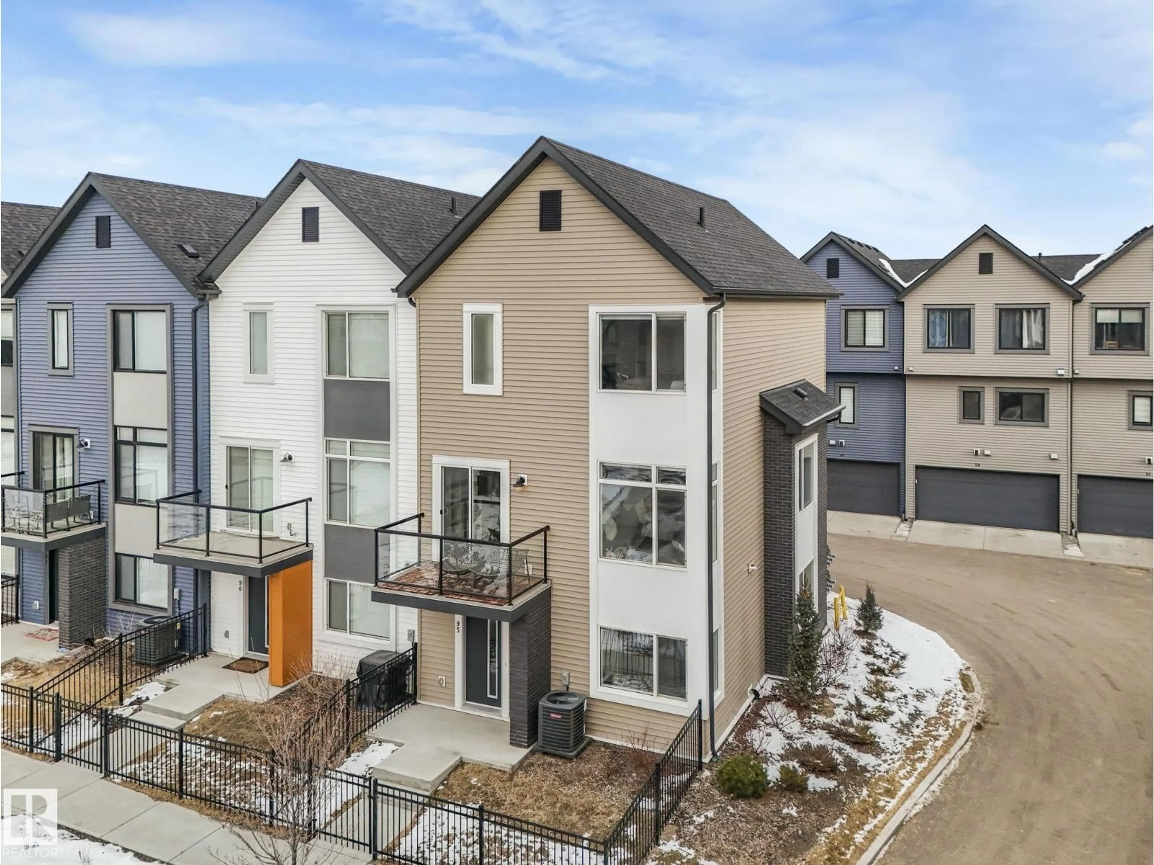 A pic from outside/outdoor area/front of a property/back of a property/a pic from drone, street for 95 - 1010 RABBIT HILL RD, Edmonton Alberta T6W4G7