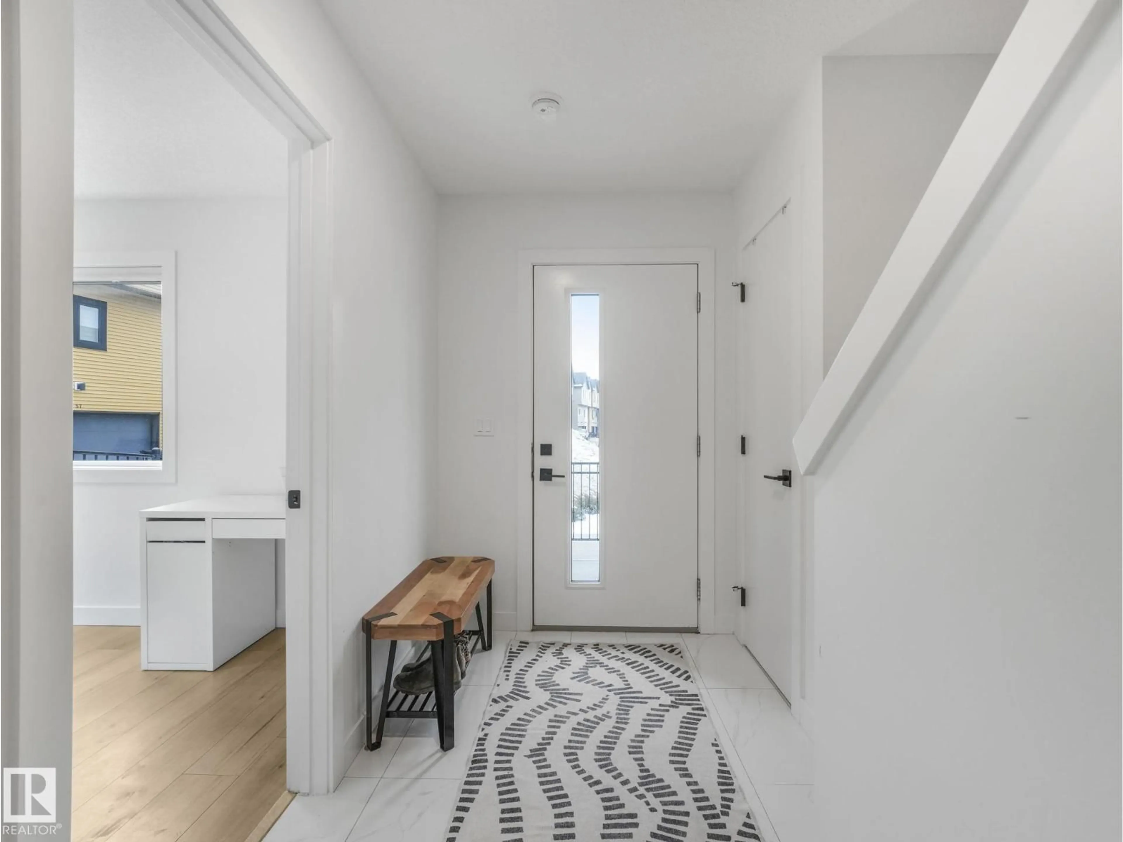 Indoor entryway for 95 - 1010 RABBIT HILL RD, Edmonton Alberta T6W4G7