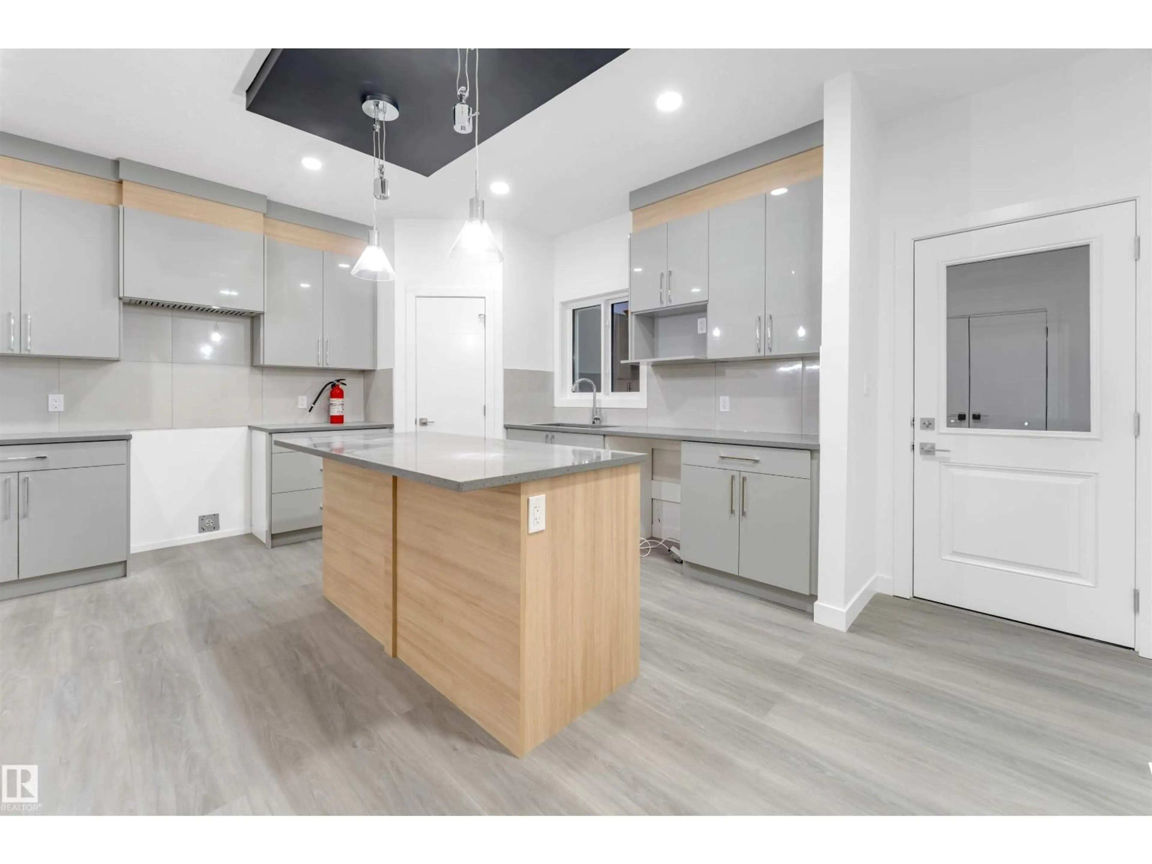 Open concept kitchen, unknown for 444 CRYSTAL CREEK, Leduc Alberta T9E0X5