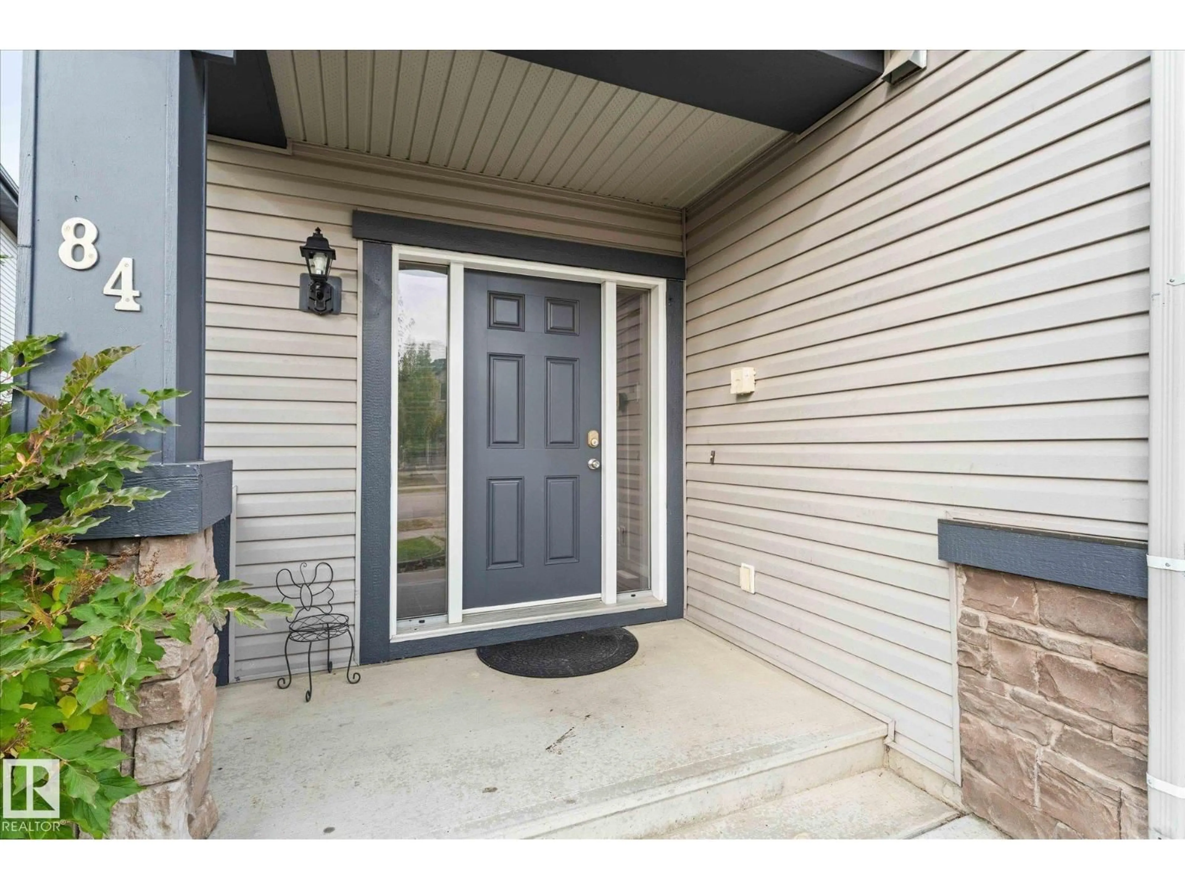 Indoor entryway for 84 CALVERT WD, Fort Saskatchewan Alberta T8L0C4