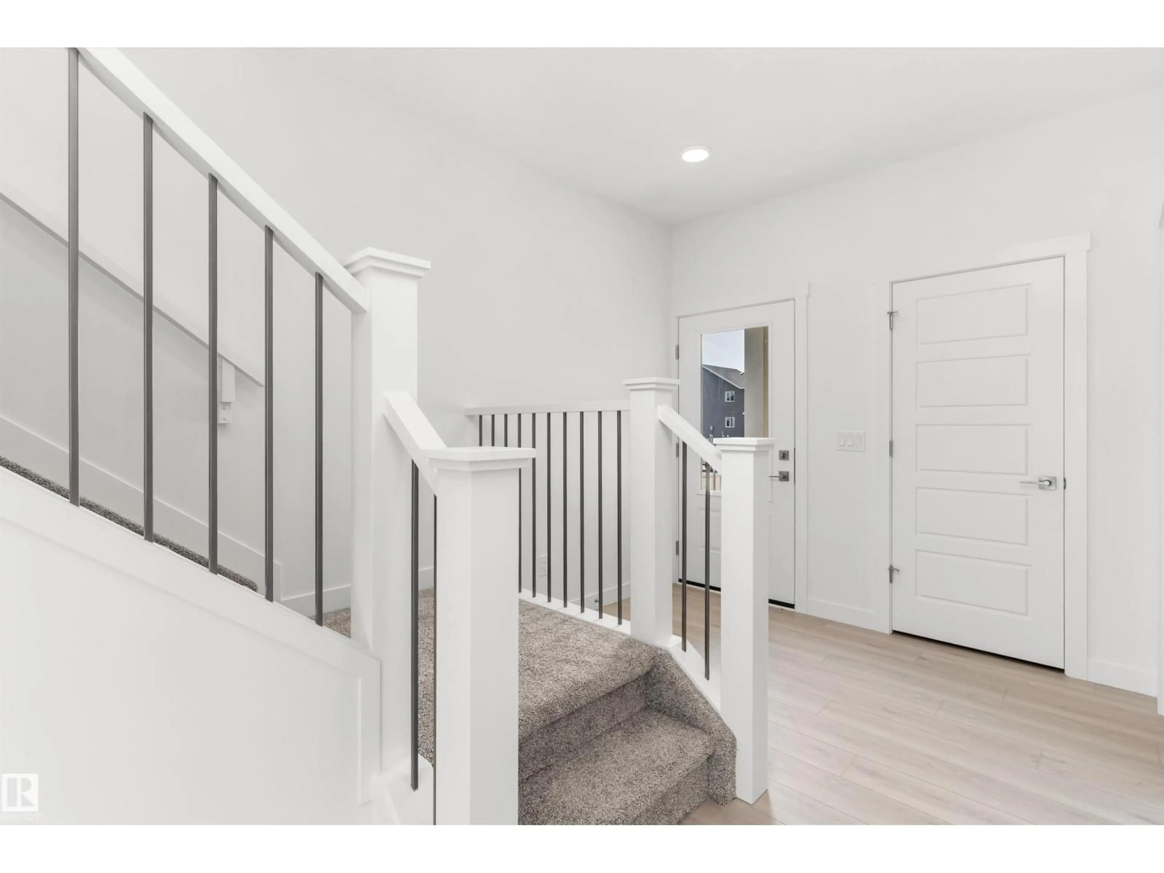 Indoor entryway for SW - 5047 CAWSEY LI, Edmonton Alberta T6W5G5