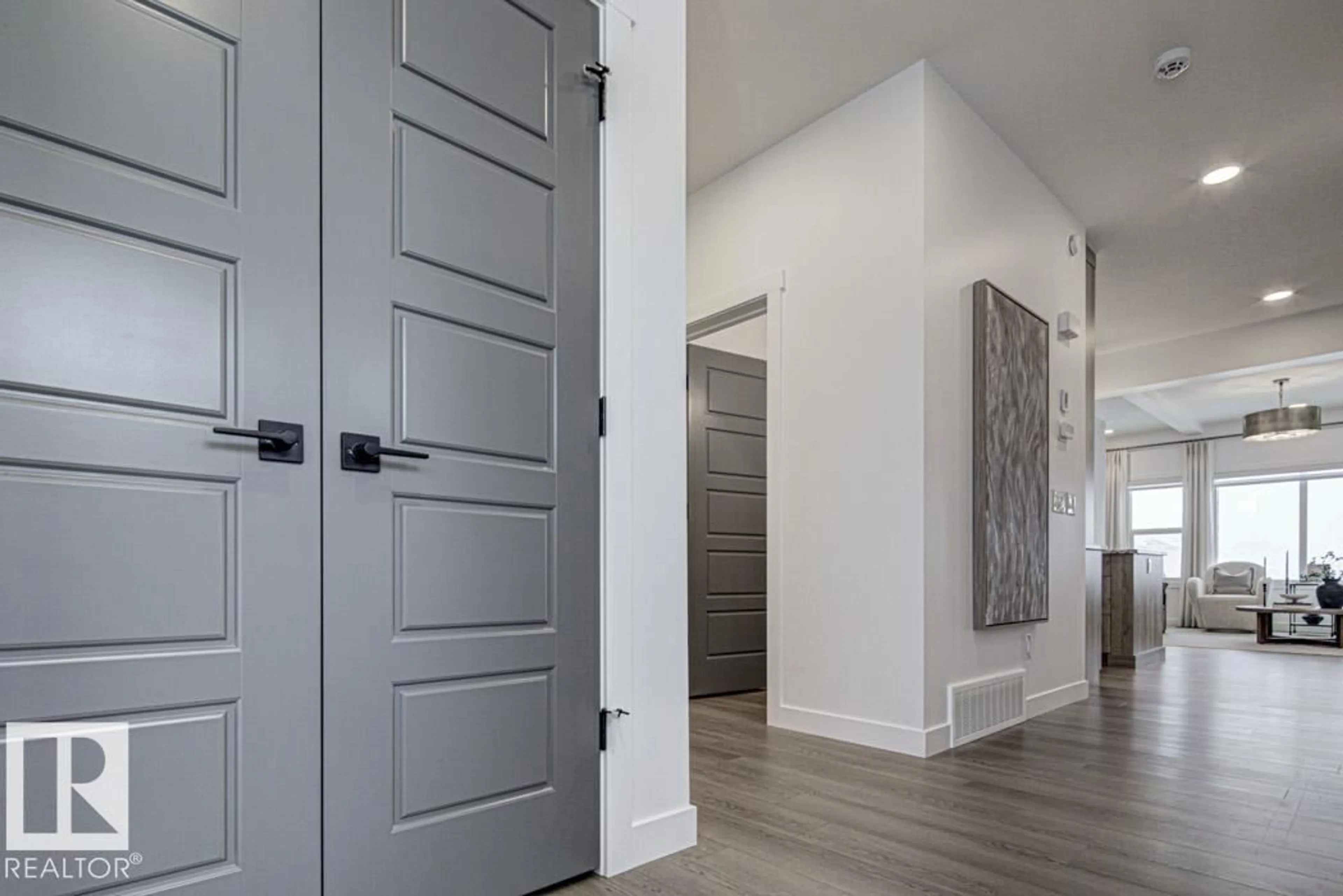 Indoor entryway for 4551 WARBLER LO, Edmonton Alberta T5S0W8