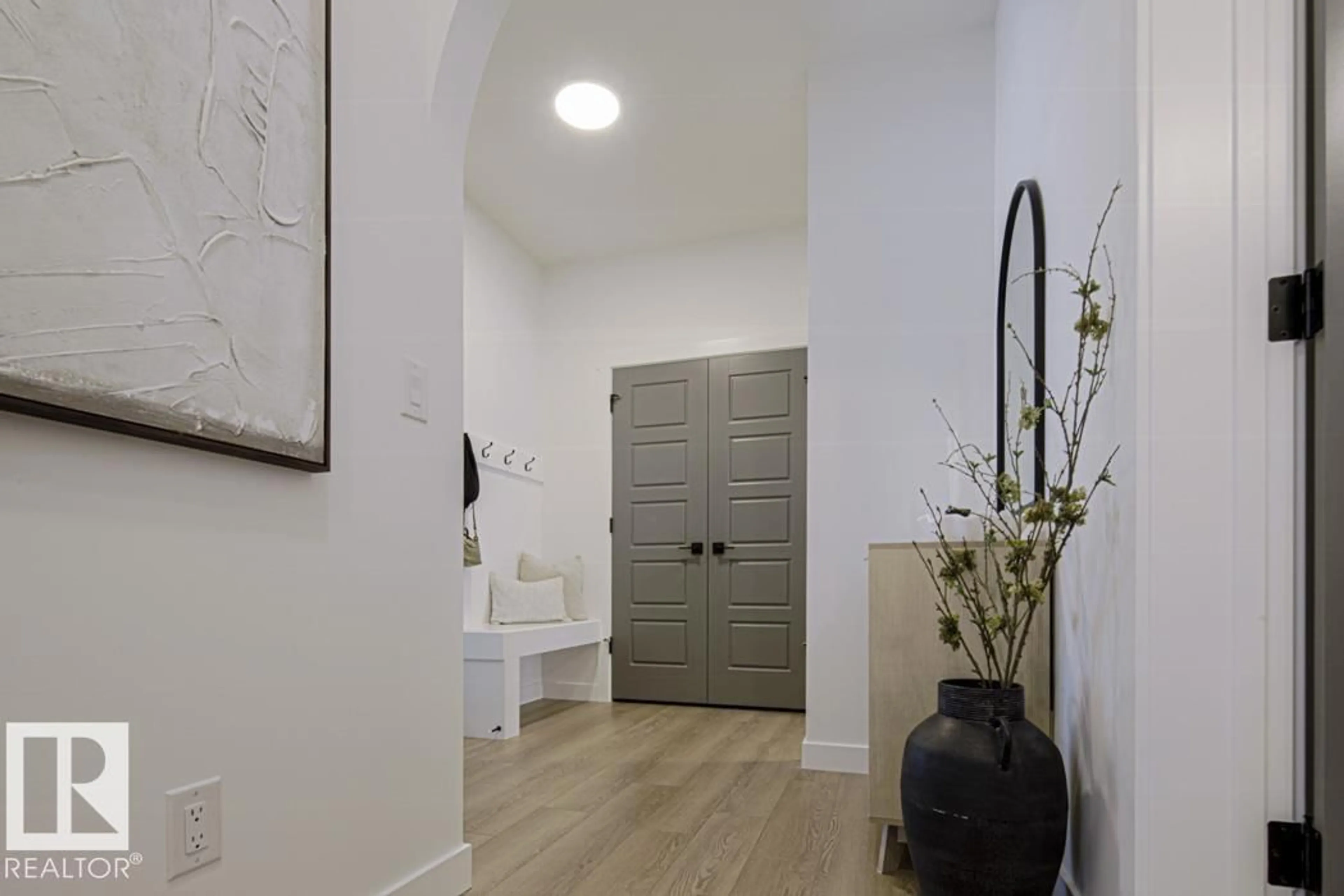 Indoor entryway for 4551 WARBLER LO, Edmonton Alberta T5S0W8