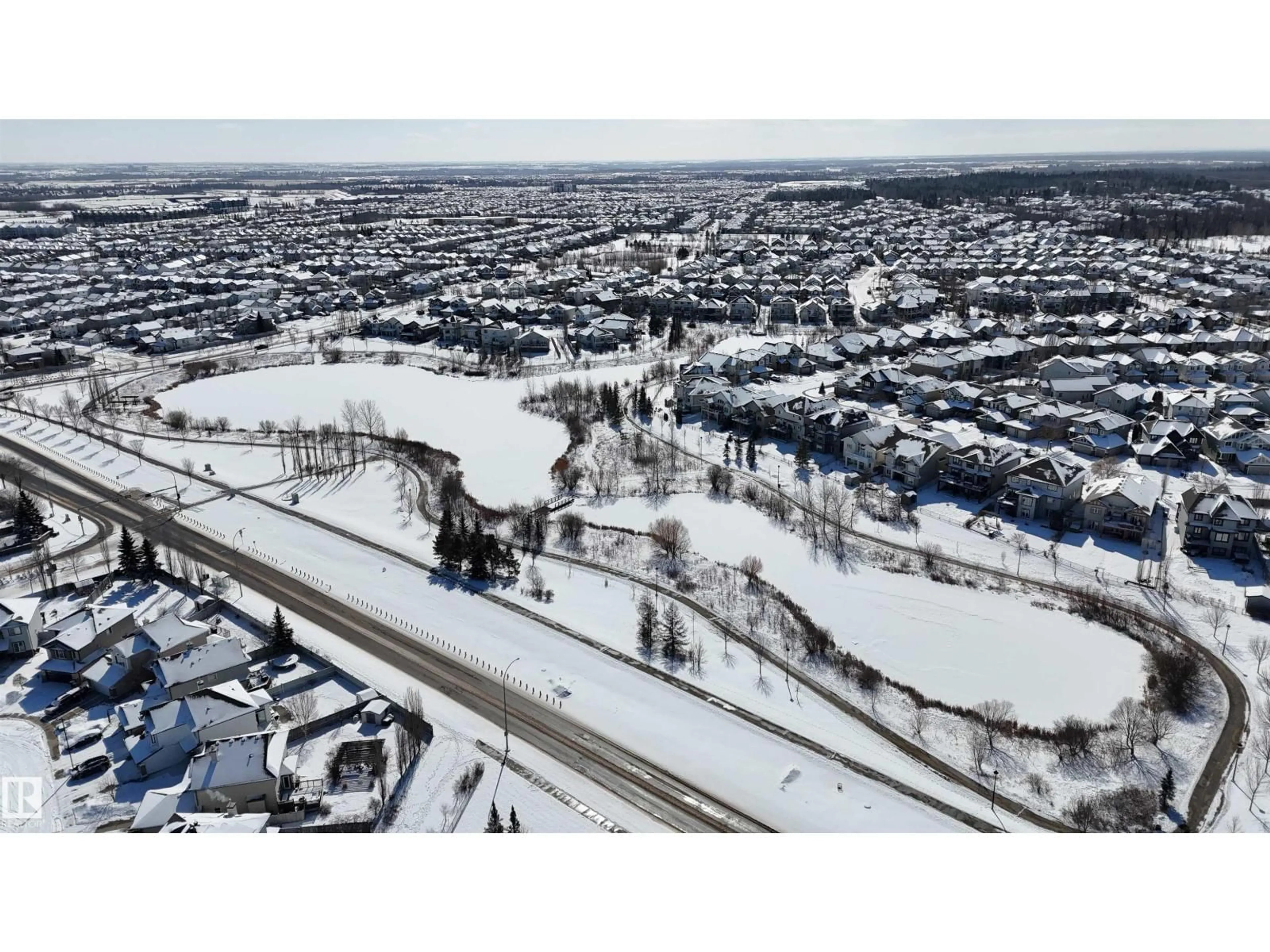 A pic from outside/outdoor area/front of a property/back of a property/a pic from drone, street for 1007 GOODWIN CT, Edmonton Alberta T5T6T4