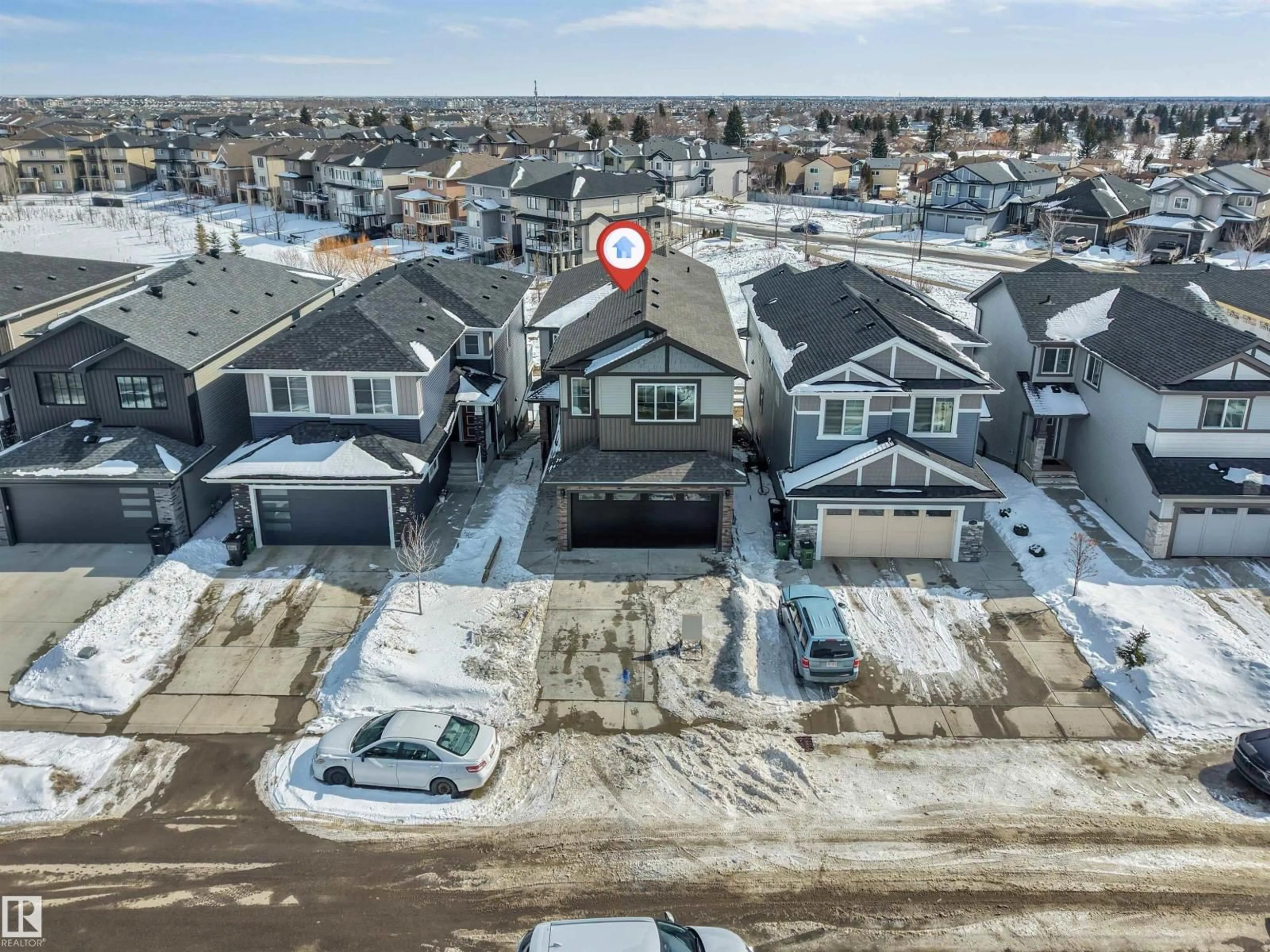 A pic from outside/outdoor area/front of a property/back of a property/a pic from drone, street for 18127 94 ST, Edmonton Alberta T5Z0V1