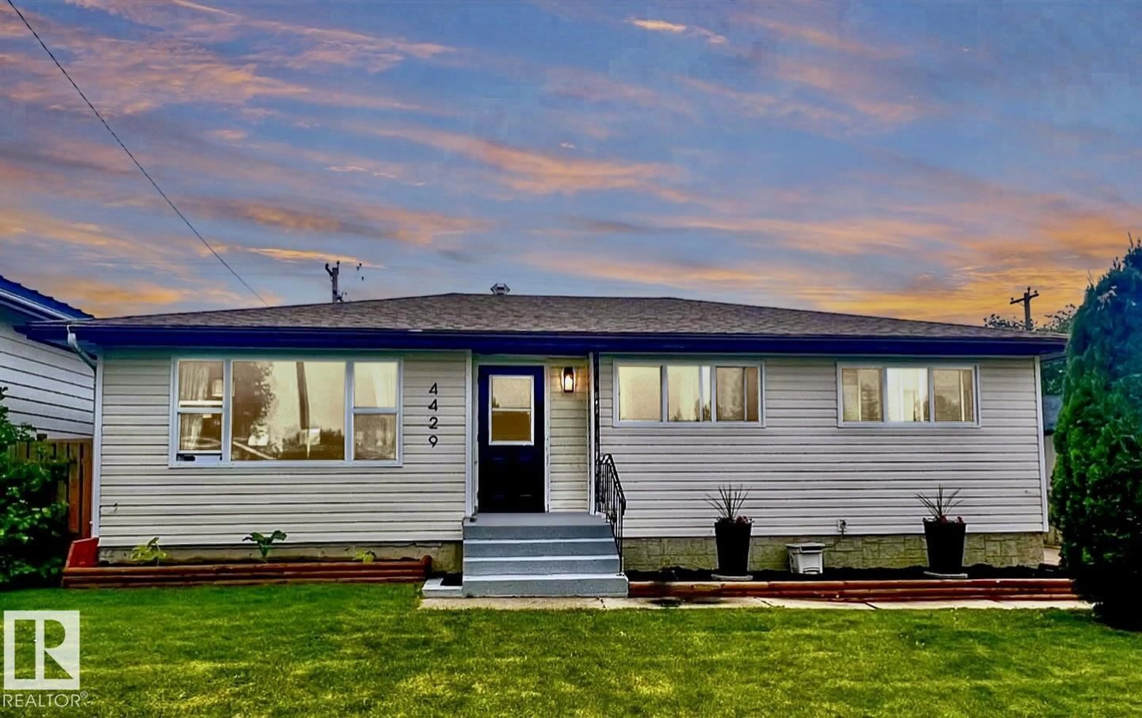 Home with vinyl exterior material, street for 4429 51 AV, St. Paul Town Alberta T0A3A2