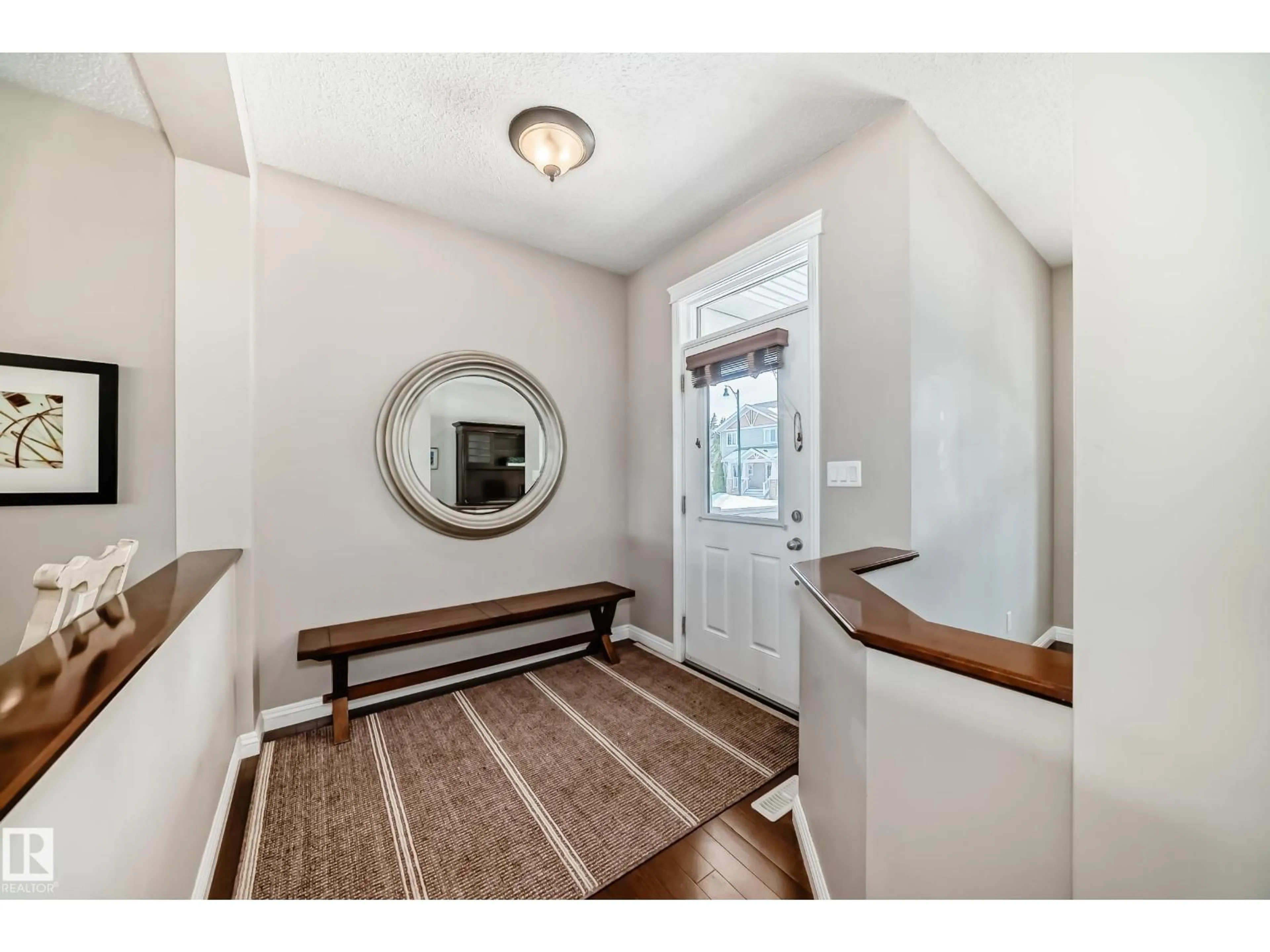 Indoor entryway for 2326 FREZENBERG AV, Edmonton Alberta T5E5R9