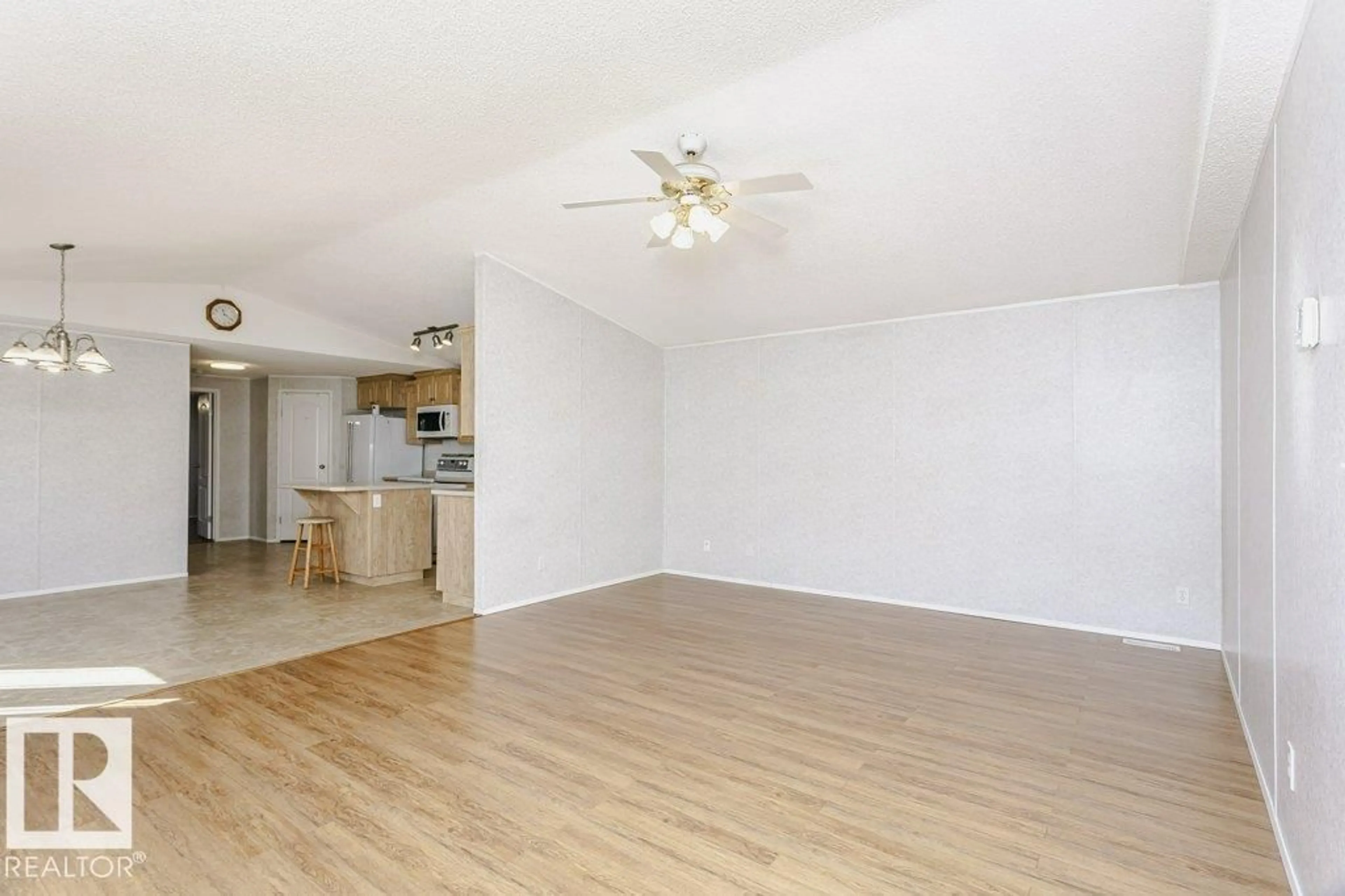 A pic of a room for 1919 JUBILEE ROAD, Sherwood Park Alberta T8H2N7