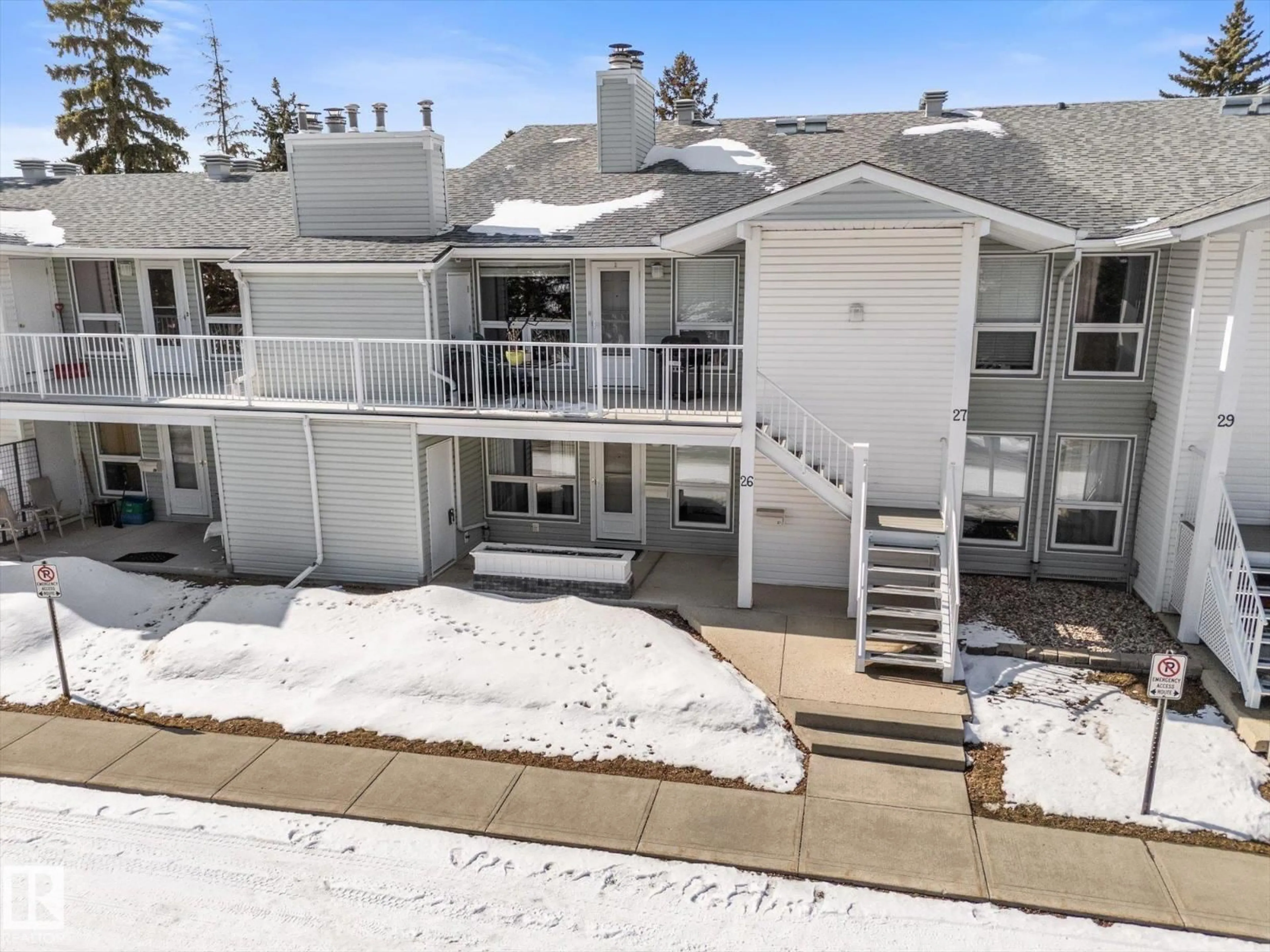 A pic from outside/outdoor area/front of a property/back of a property/a pic from drone, mountain view for 26 - 2115 118 ST, Edmonton Alberta T6J5N1