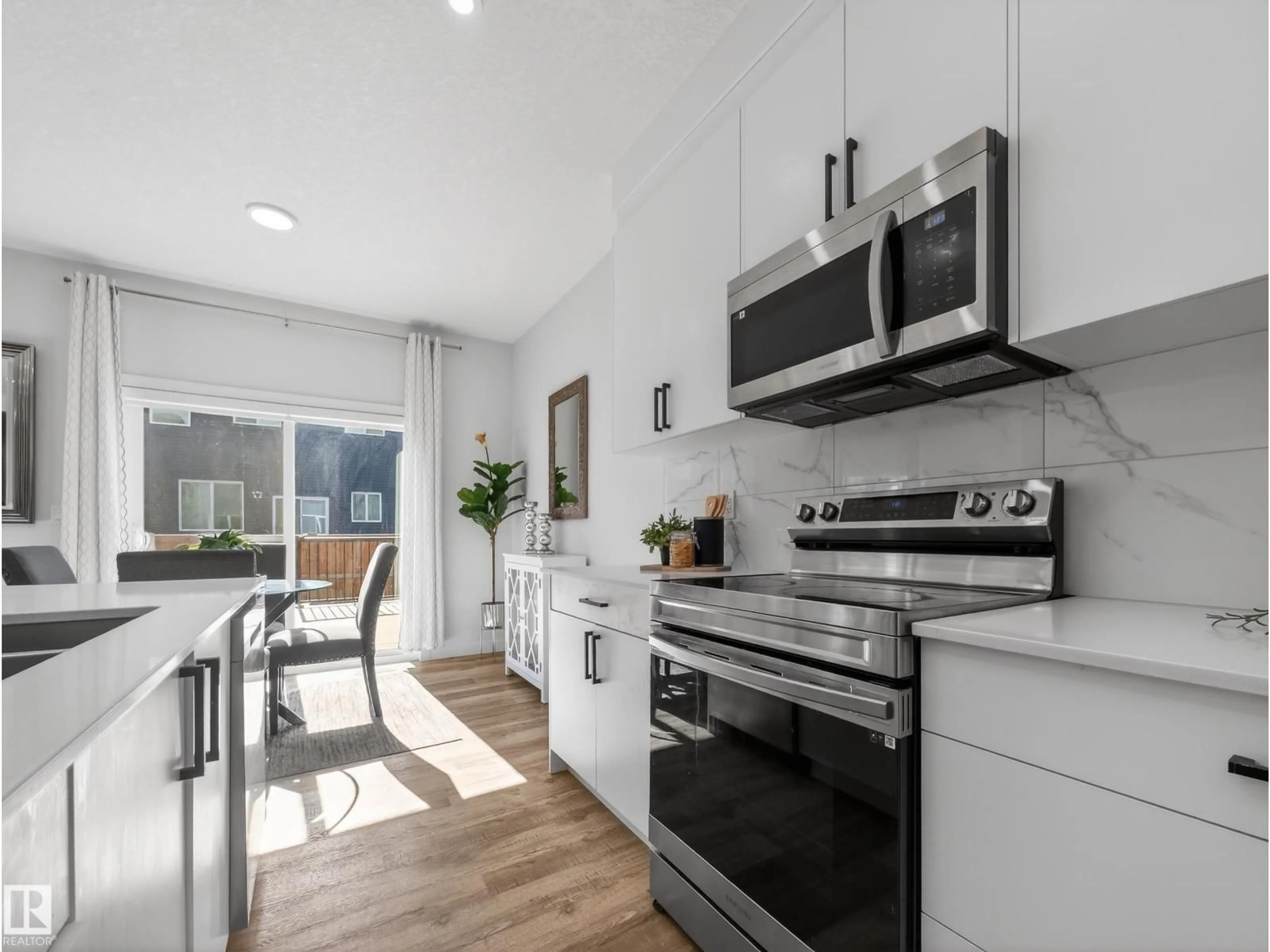 Open concept kitchen, unknown for 5546 KOOTOOK RD, Edmonton Alberta T6W4W1