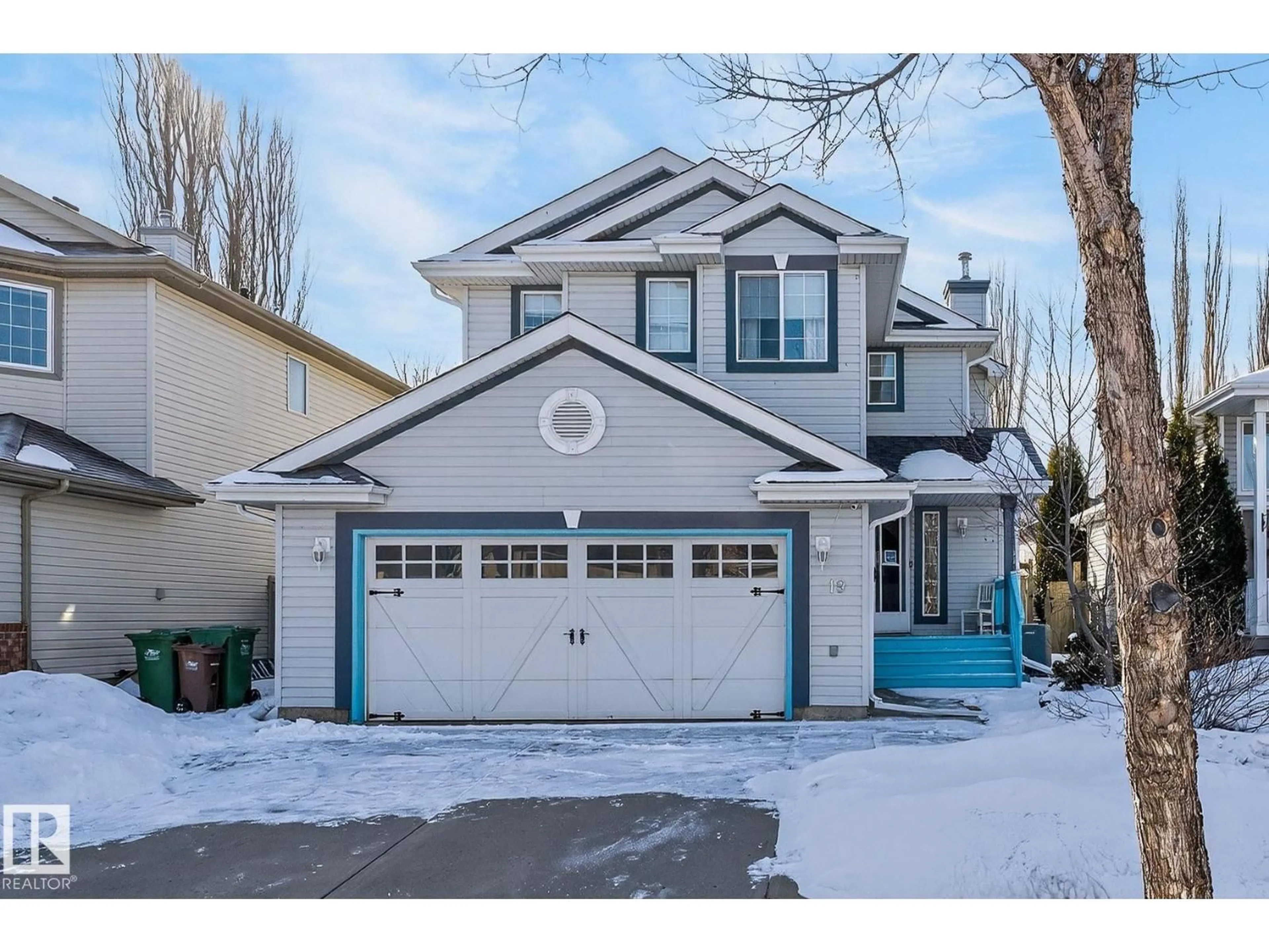 Home with vinyl exterior material, street for 19 ESCADA CL, St. Albert Alberta T8N6X5