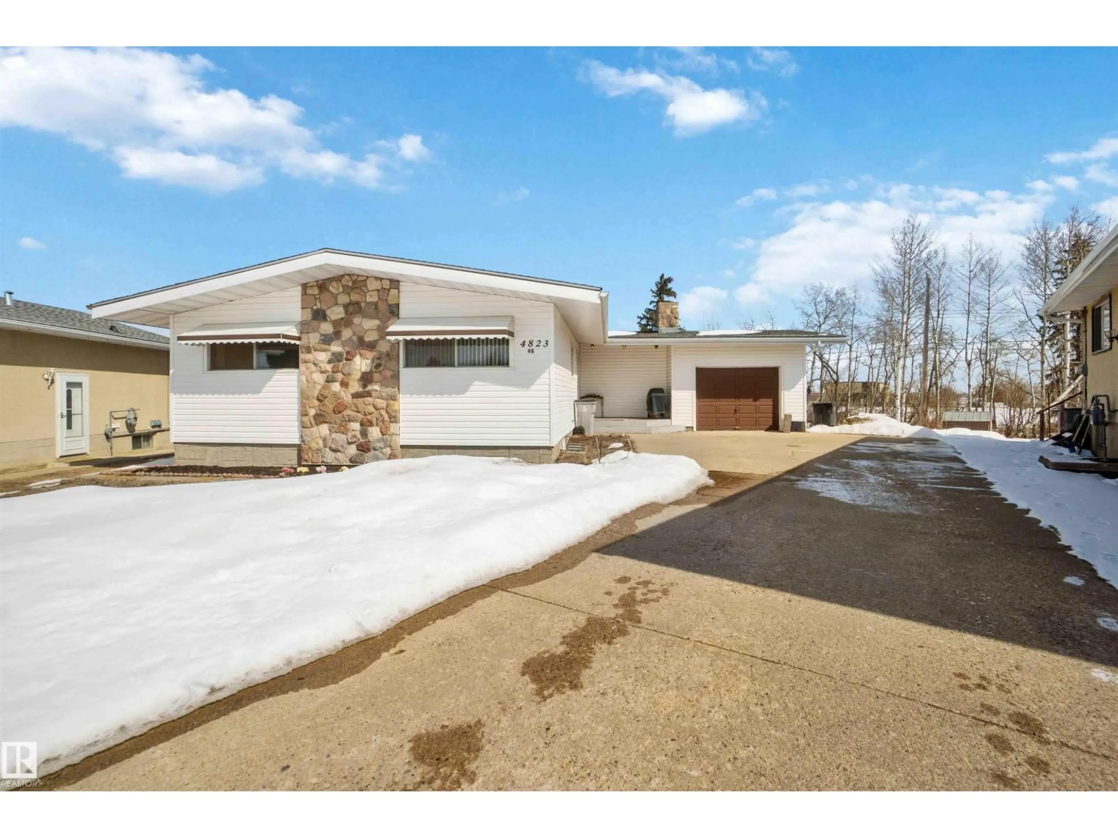 Unknown for 4823 46 ST, Redwater Alberta T0A2W0