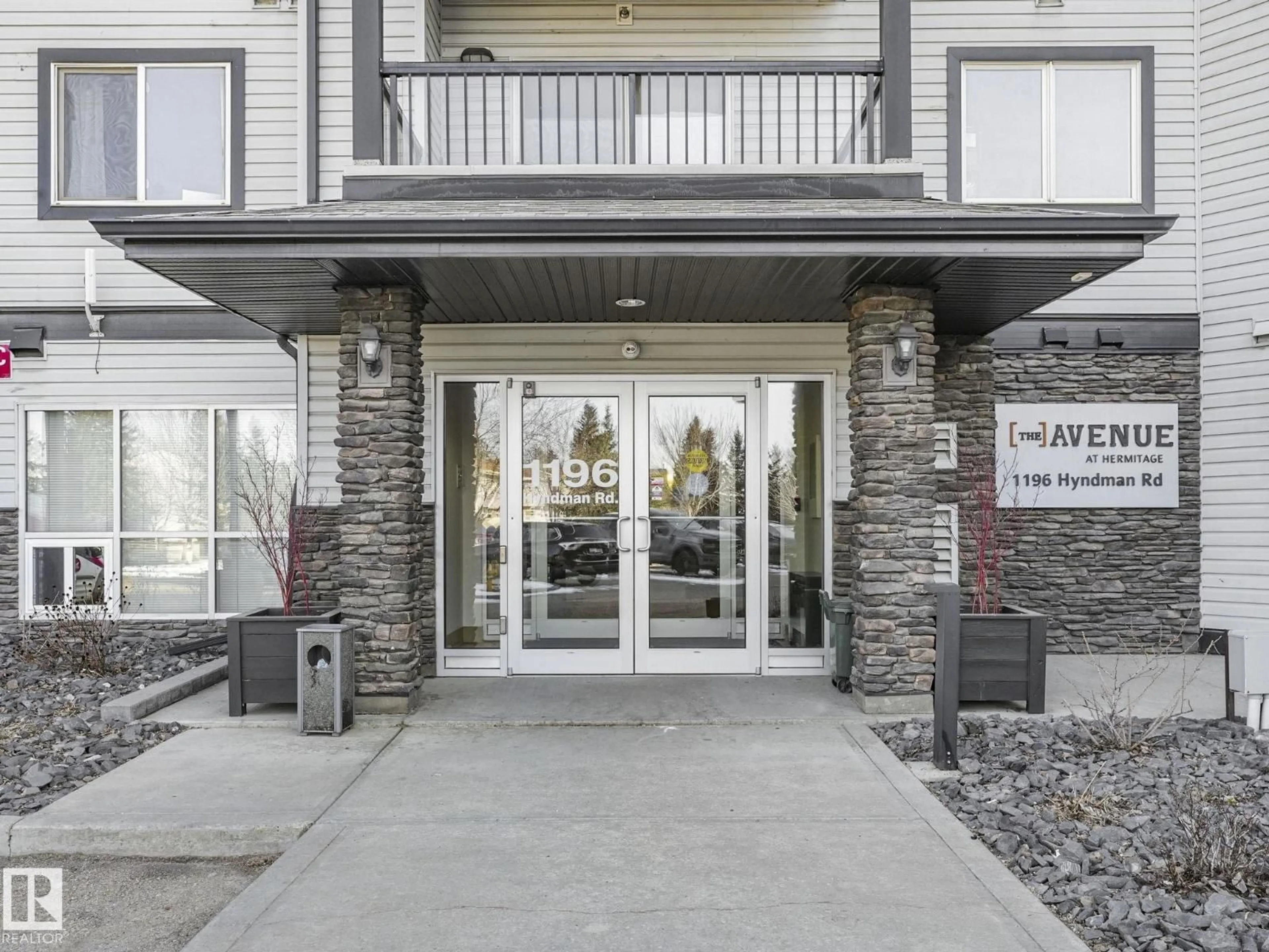 Indoor entryway for #457 - 1196 HYNDMAN RD, Edmonton Alberta T5A0X8