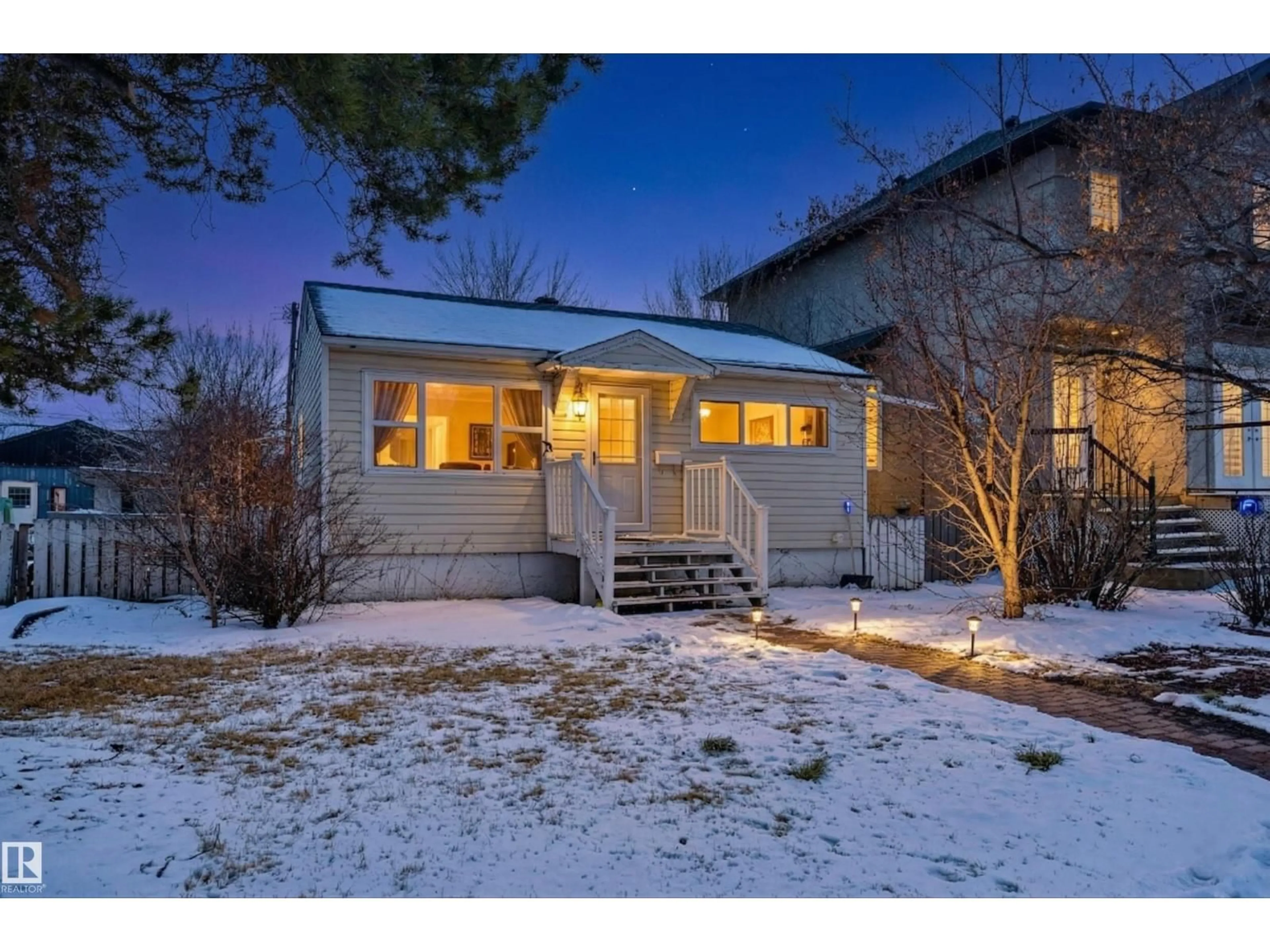 Unknown for 7449 83 AV, Edmonton Alberta T6B0G8